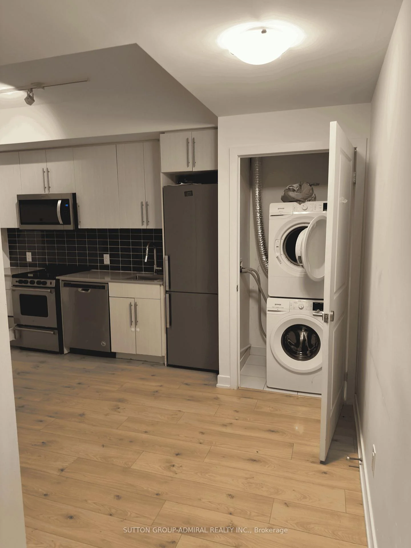 Photo 6 of Unit 724, 2799 Kingston Road, Scarborough, Cliffcrest — HOMEH