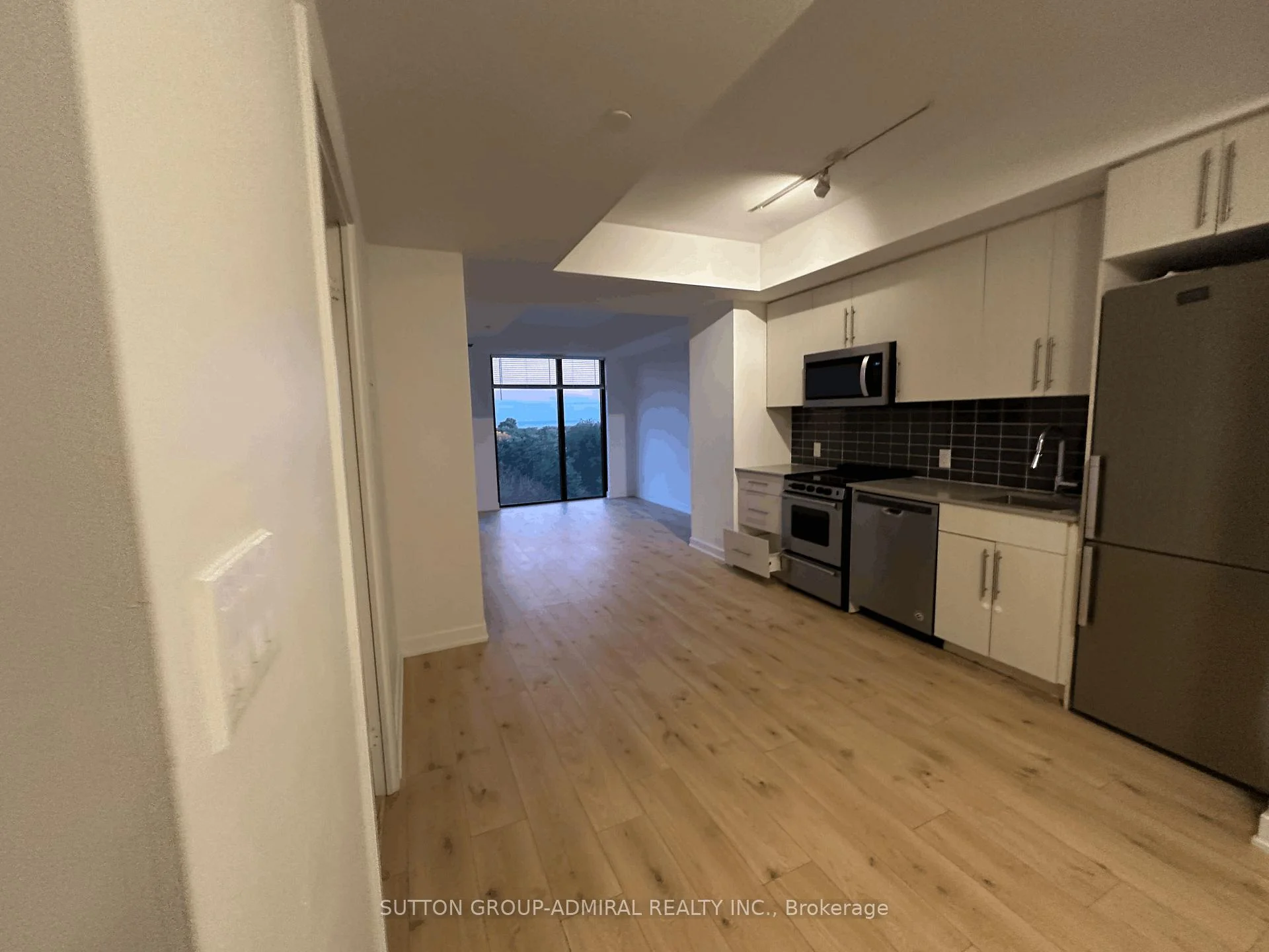 Photo 8 of Unit 724, 2799 Kingston Road, Scarborough, Cliffcrest — HOMEH
