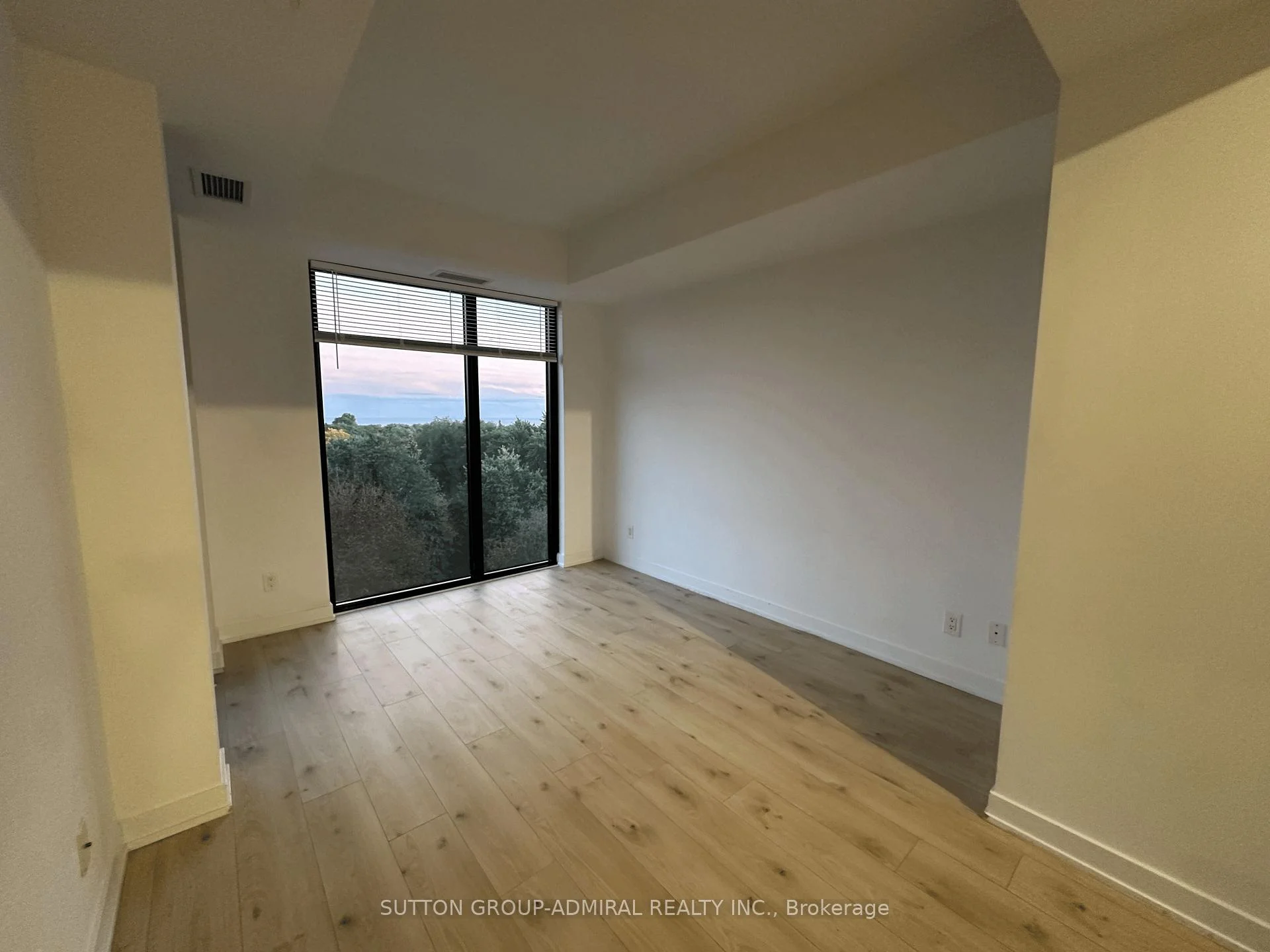 Photo 12 of Unit 724, 2799 Kingston Road, Scarborough, Cliffcrest — HOMEH