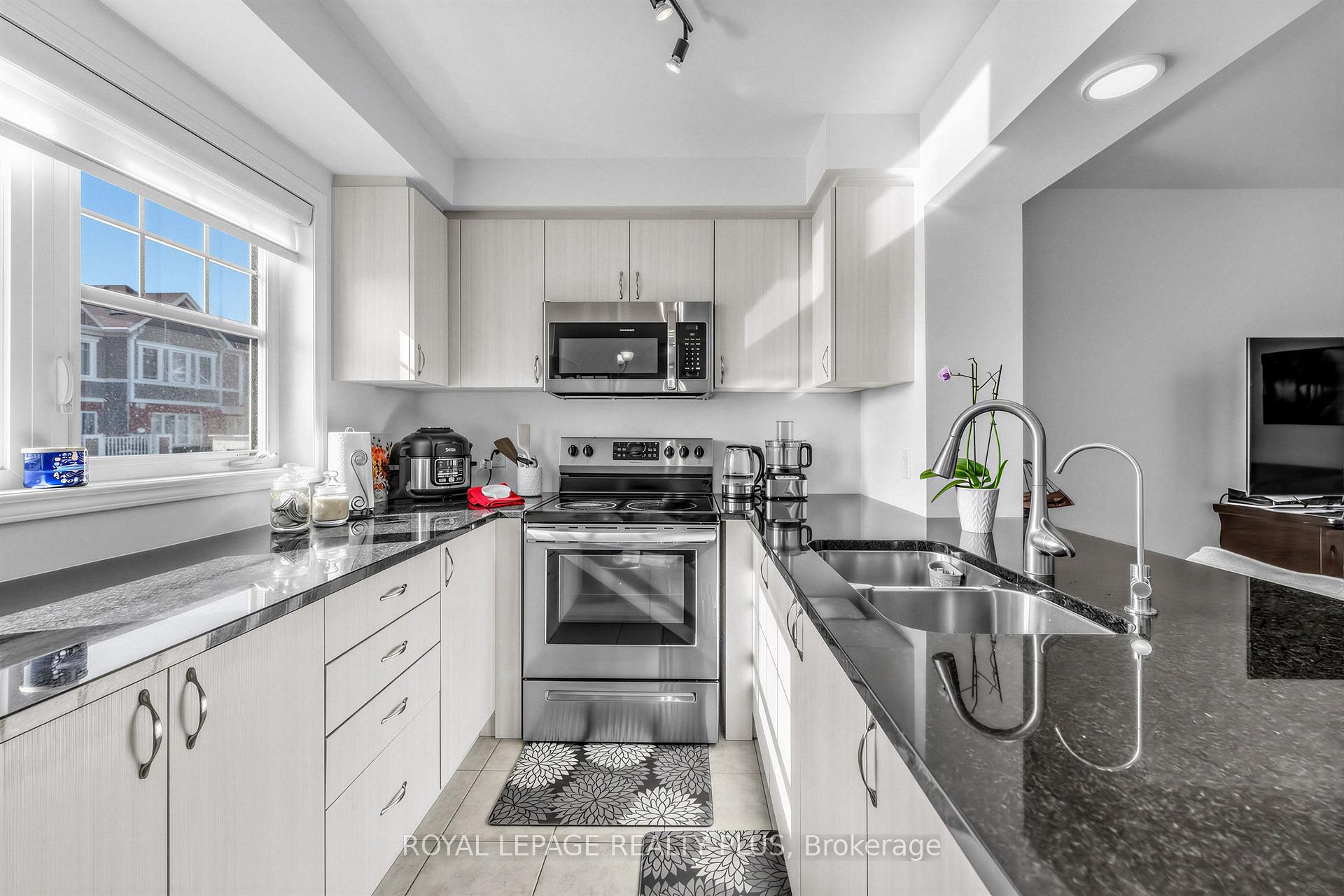 Photo 18 of 143 Ridge Road, Cambridge, Preston Heights — HOMEH