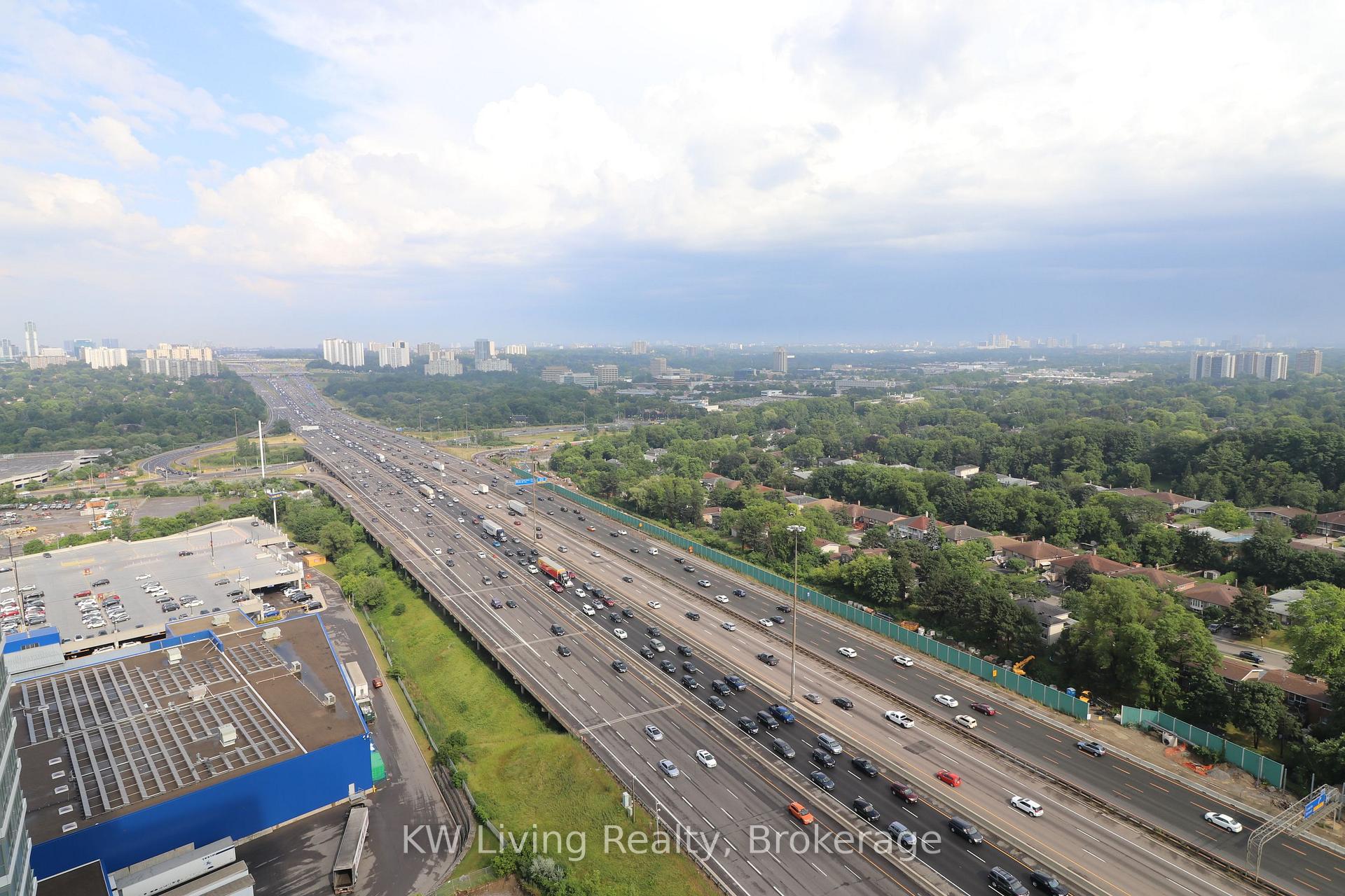 Photo 8 of Unit 2708, 115 McMahon Drive, North York, Bayview Village — HOMEH