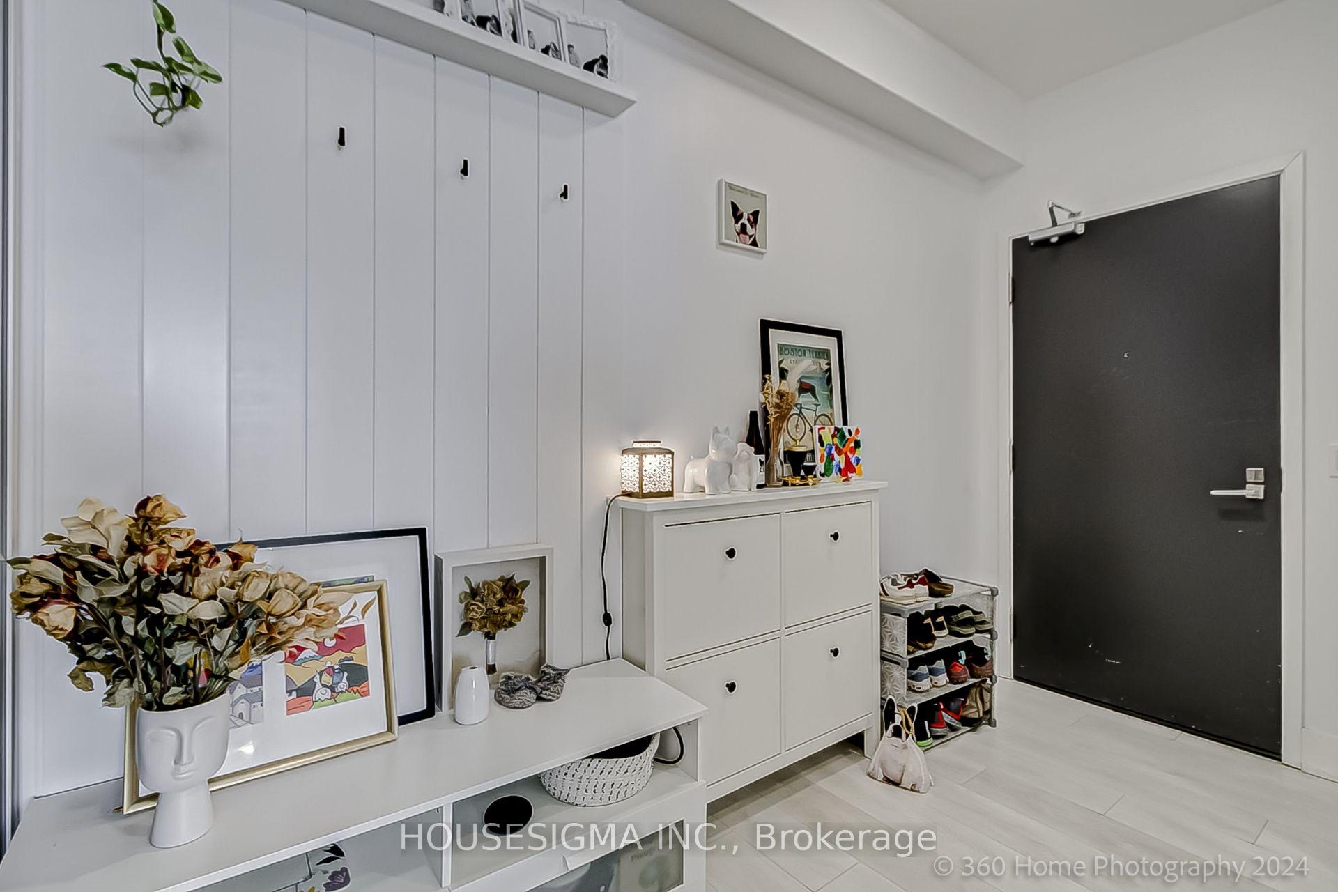 Photo 2 of Unit 3105, 2916 Highway 7 Road, Vaughan, Concord — HOMEH