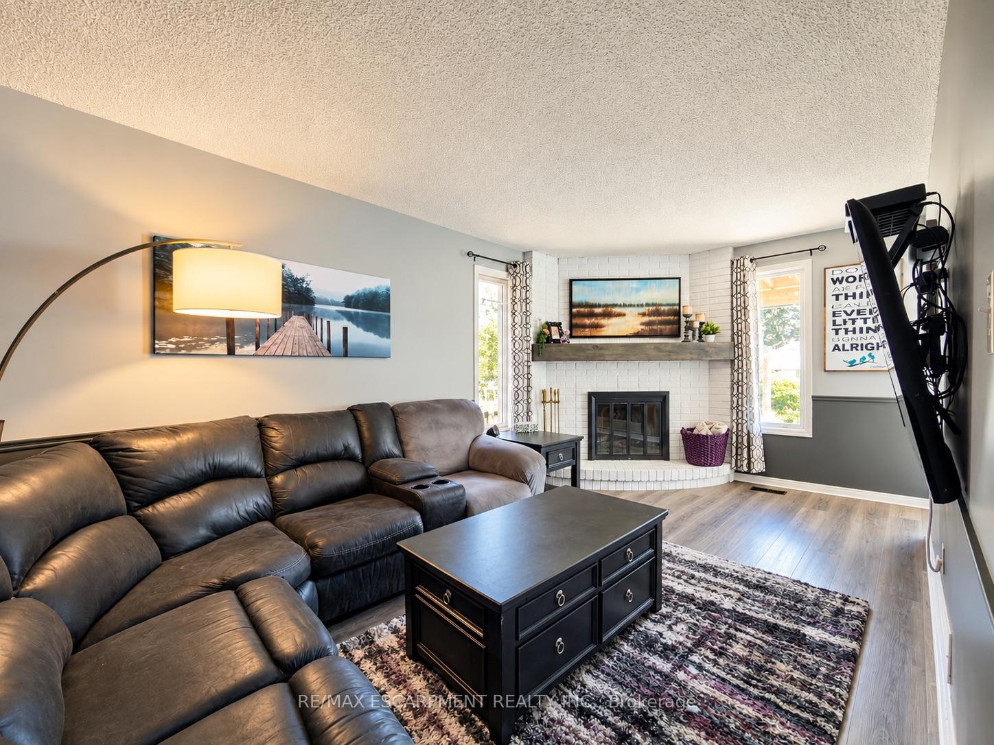 Photo 15 of 35 Gerald Crescent, Hamilton, Stoney Creek Mountain — HOMEH