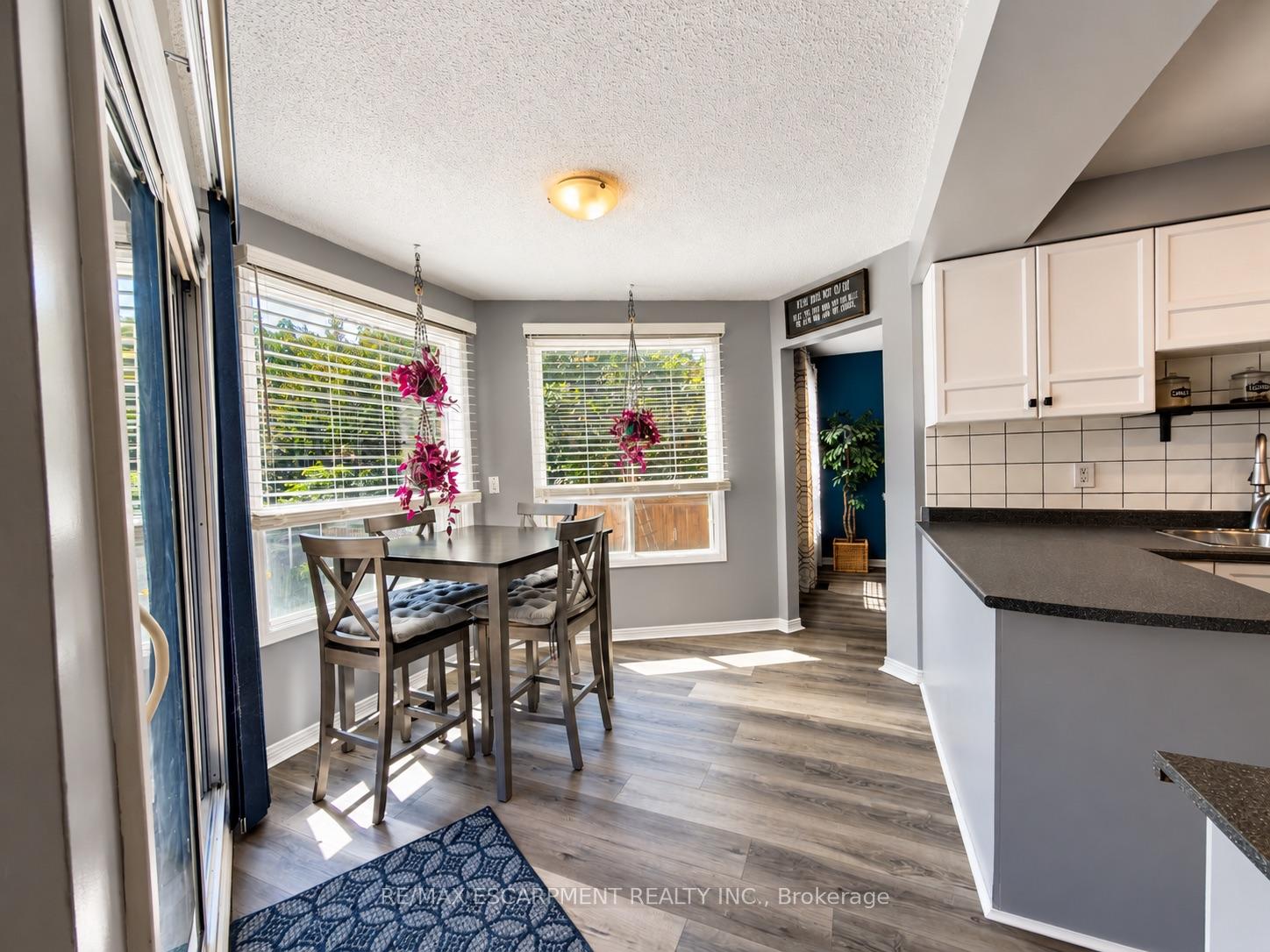 Photo 22 of 35 Gerald Crescent, Hamilton, Stoney Creek Mountain — HOMEH