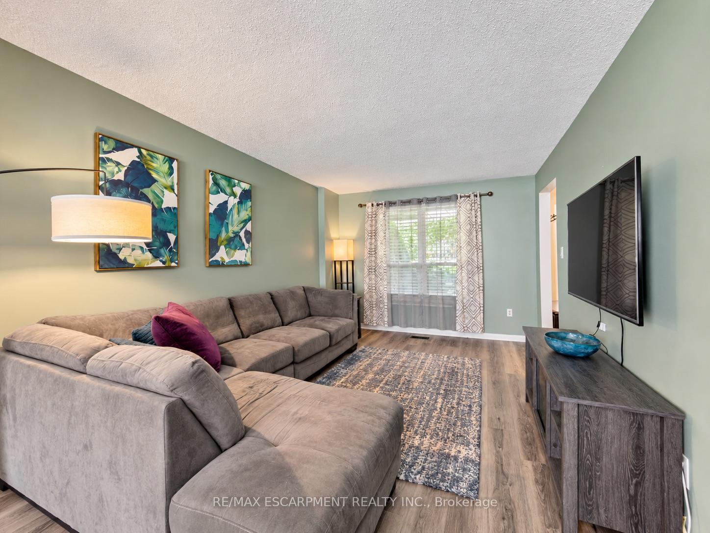 Photo 26 of 35 Gerald Crescent, Hamilton, Stoney Creek Mountain — HOMEH