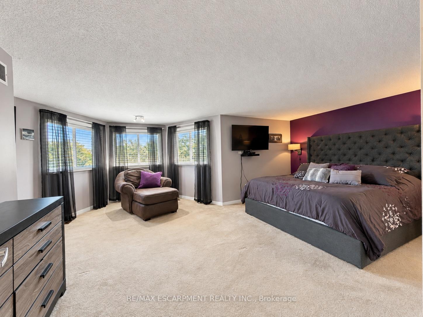 Photo 29 of 35 Gerald Crescent, Hamilton, Stoney Creek Mountain — HOMEH
