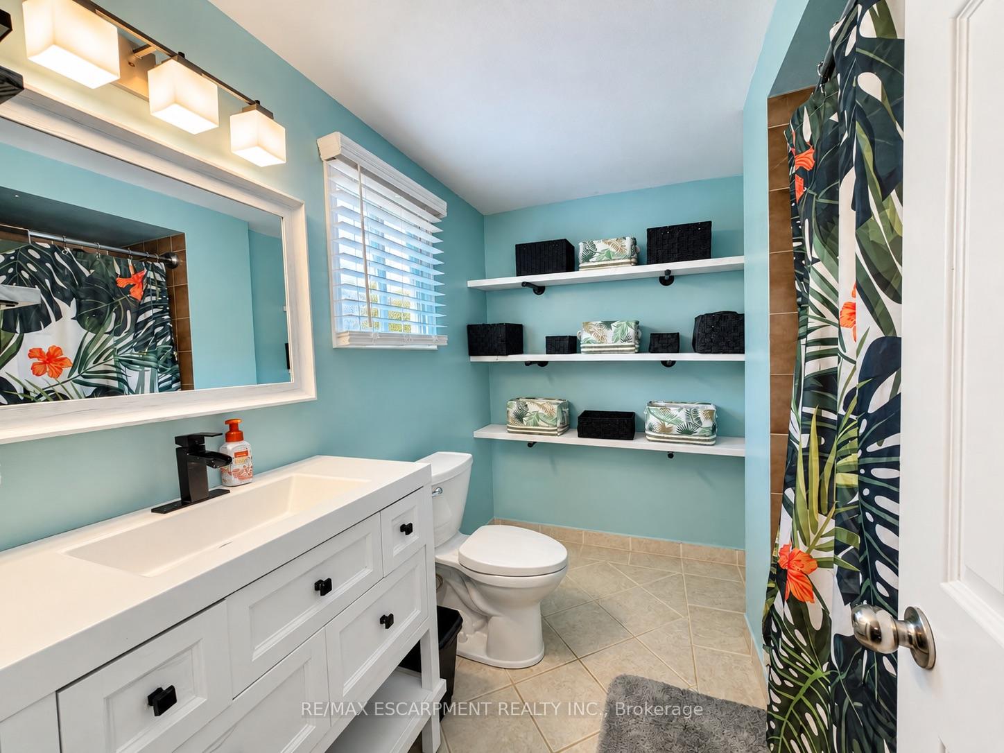 Photo 32 of 35 Gerald Crescent, Hamilton, Stoney Creek Mountain — HOMEH