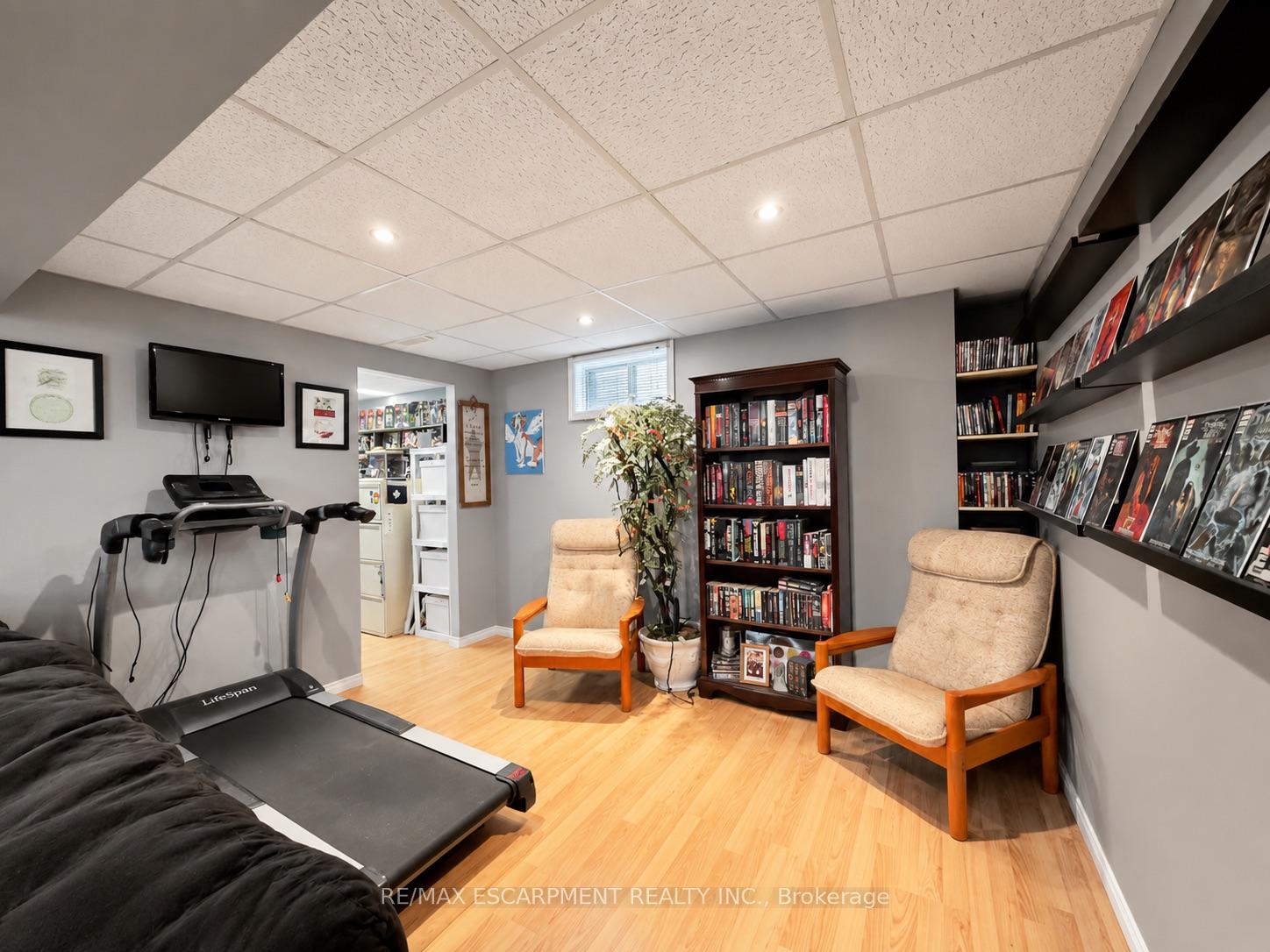 Photo 41 of 35 Gerald Crescent, Hamilton, Stoney Creek Mountain — HOMEH