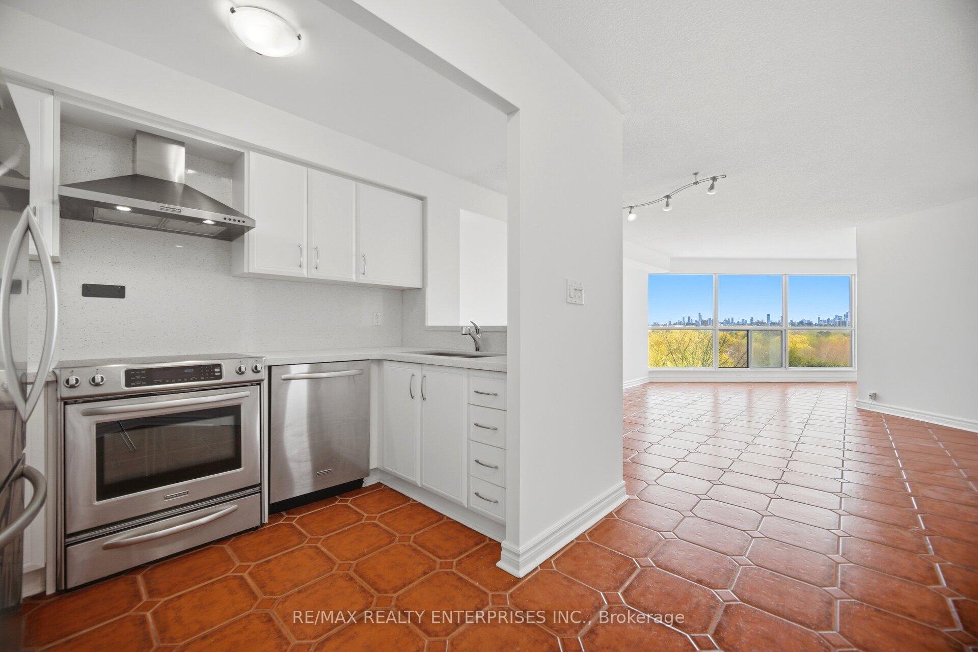 Photo 23 of Unit 607, 2261 Lake Shore Boulevard W, Etobicoke, Mimico — HOMEH