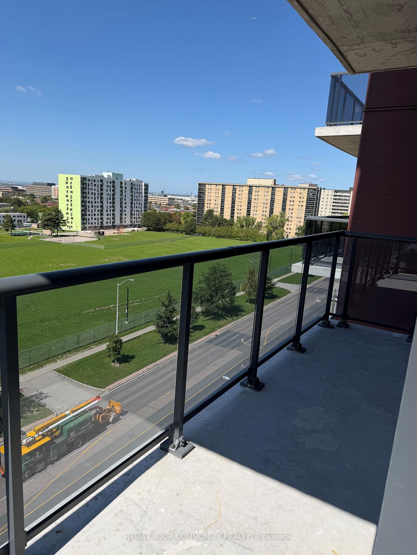 Photo 12 of Unit 809, 2825 Jane Street, North York, Glenfield-Jane Heights — HOMEH