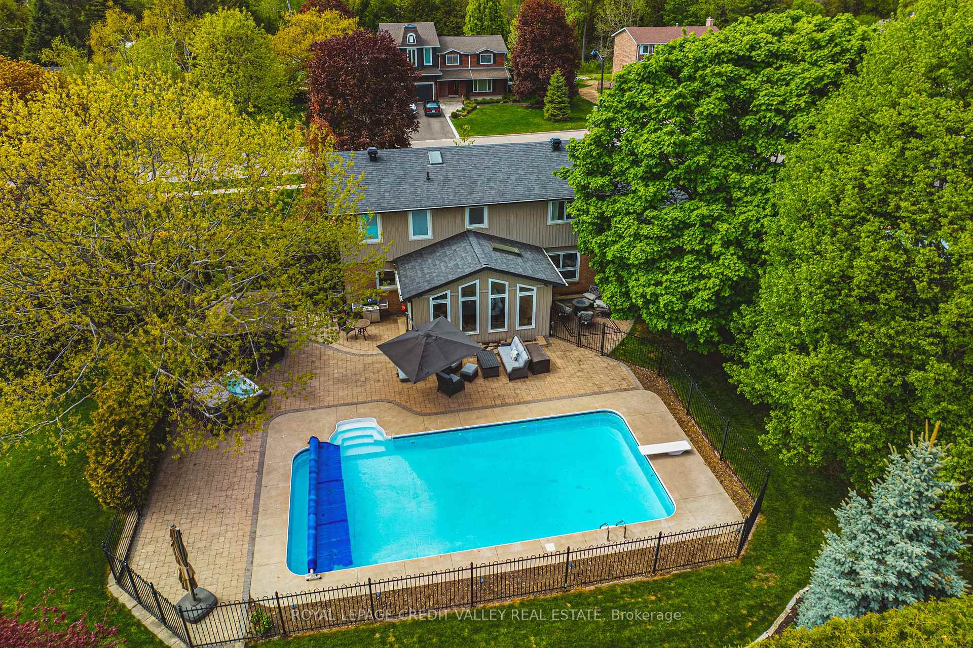 Photo 54 of 5 Valleygreen Crescent S, Caledon, Caledon East — HOMEH