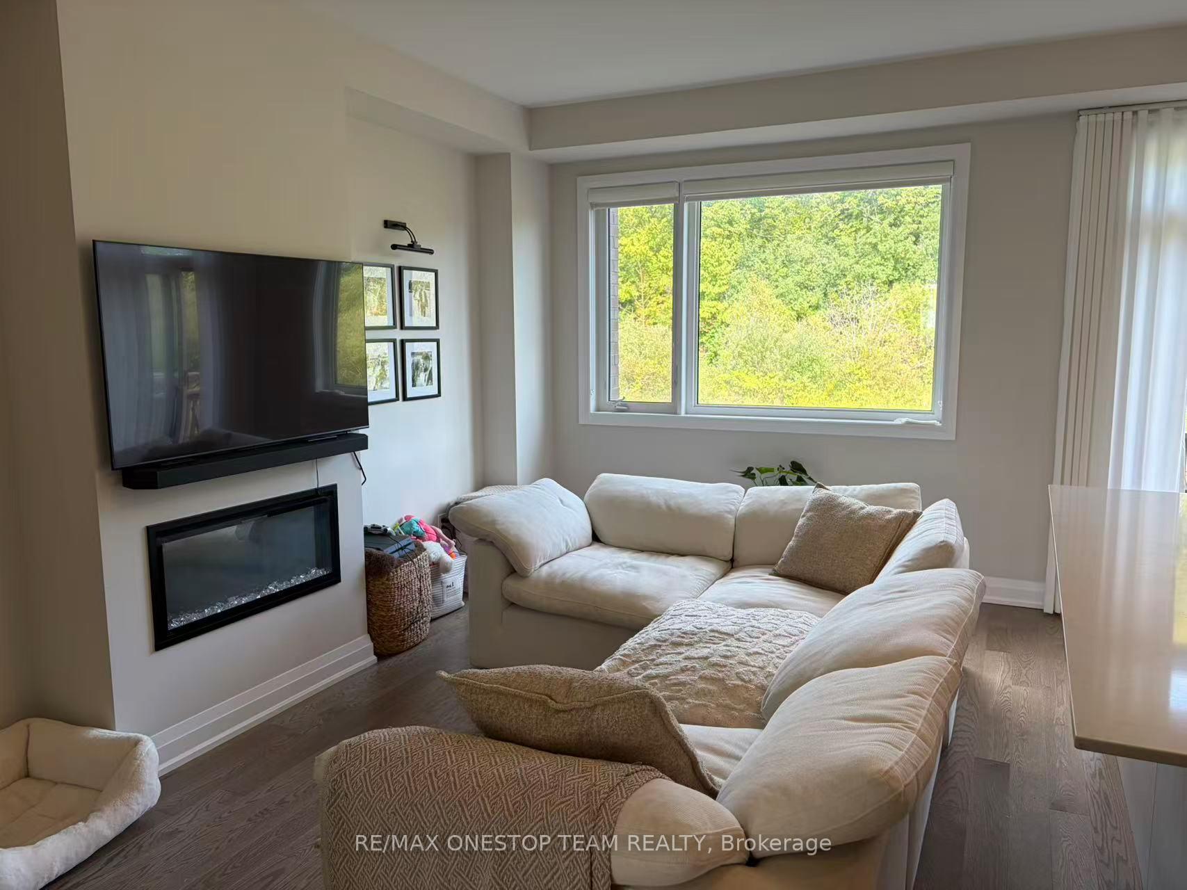Photo 2 of 2833 Albatross Way, Pickering, Rural Pickering — HOMEH