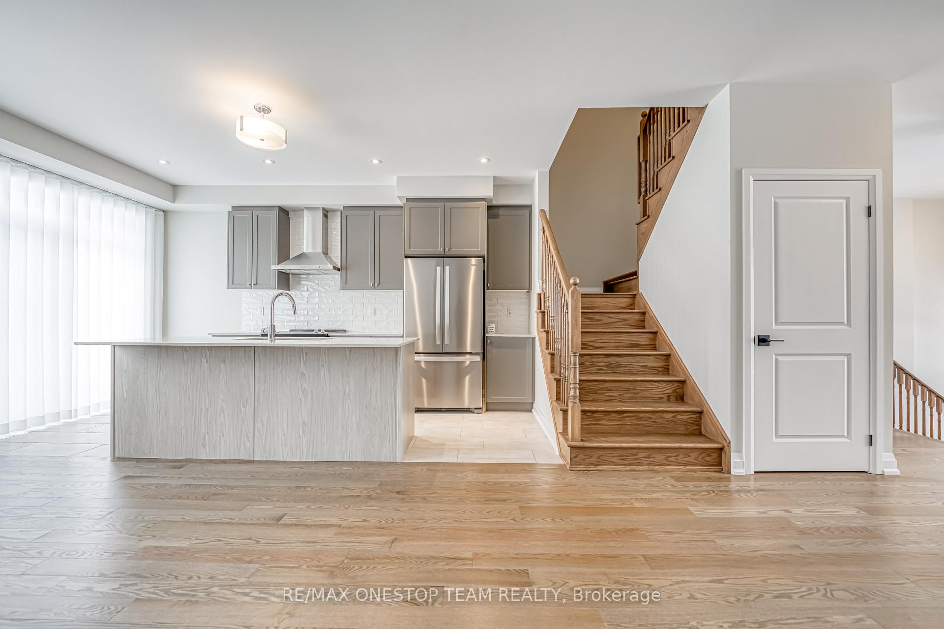 Photo 14 of 2833 Albatross Way, Pickering, Rural Pickering — HOMEH