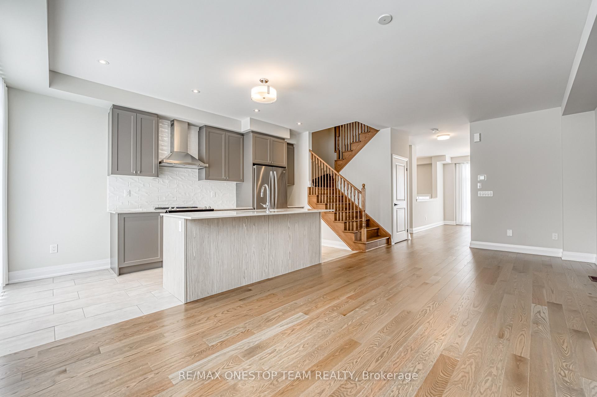 Photo 15 of 2833 Albatross Way, Pickering, Rural Pickering — HOMEH
