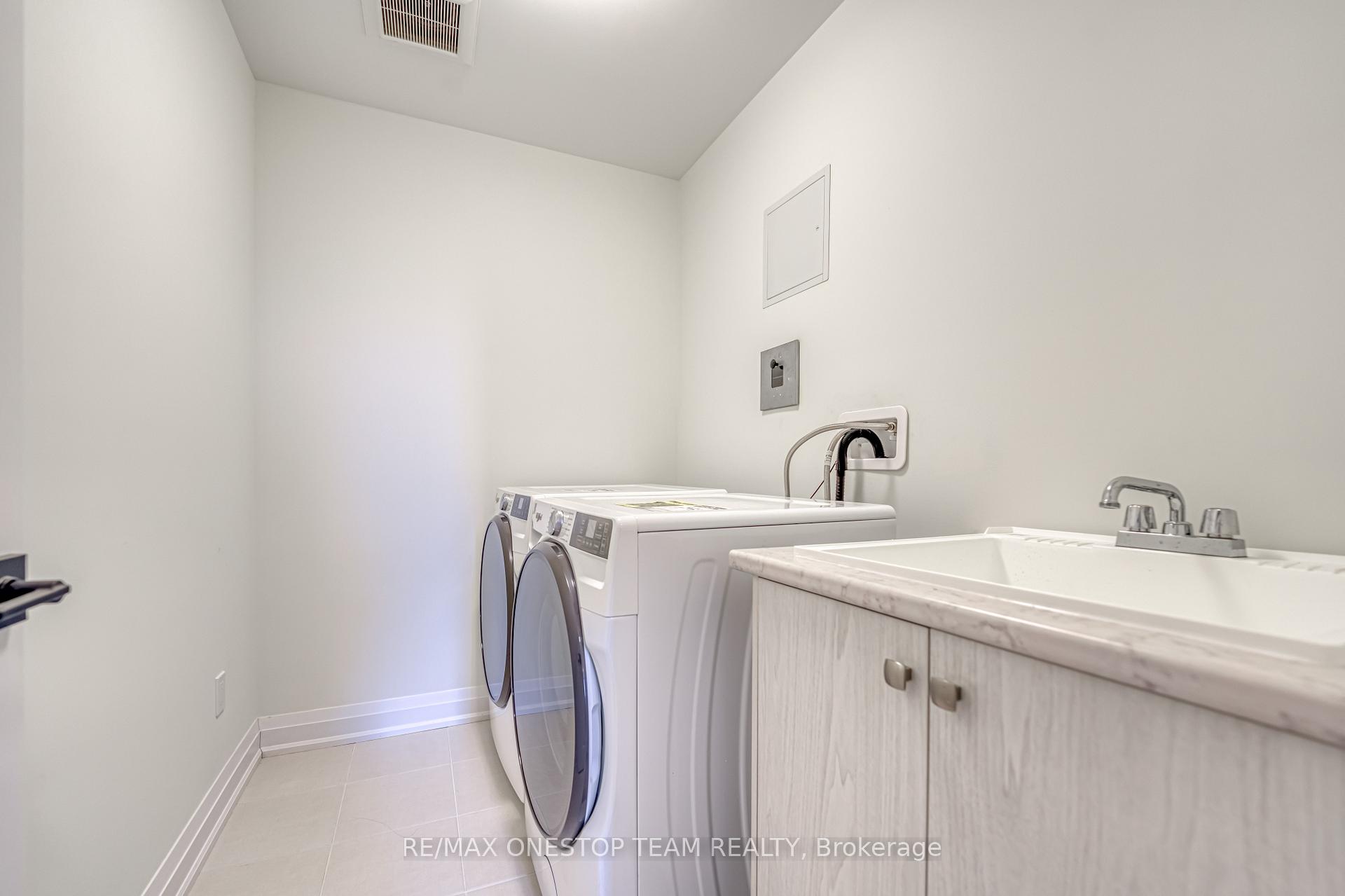 Photo 32 of 2833 Albatross Way, Pickering, Rural Pickering — HOMEH