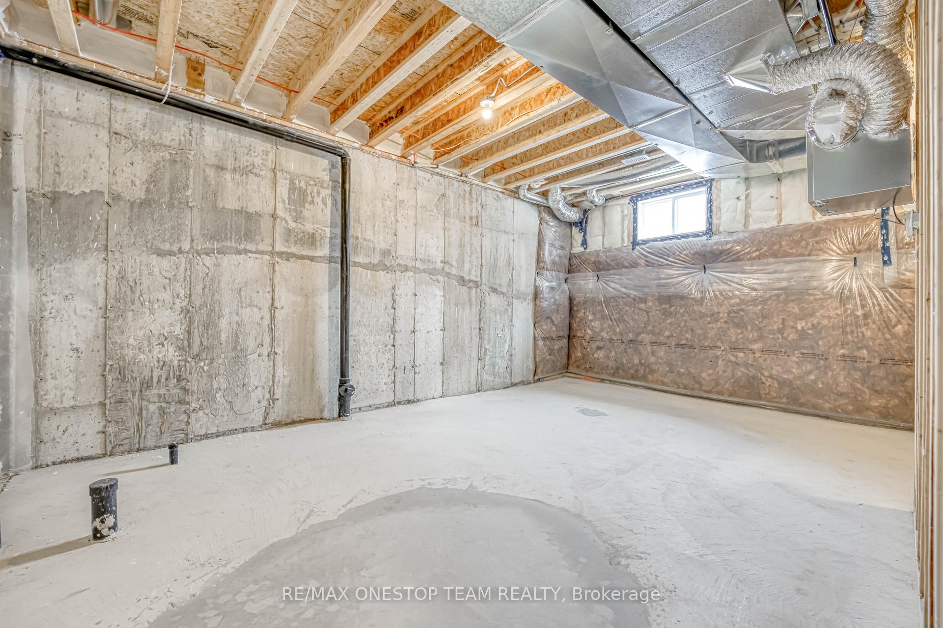 Photo 33 of 2833 Albatross Way, Pickering, Rural Pickering — HOMEH
