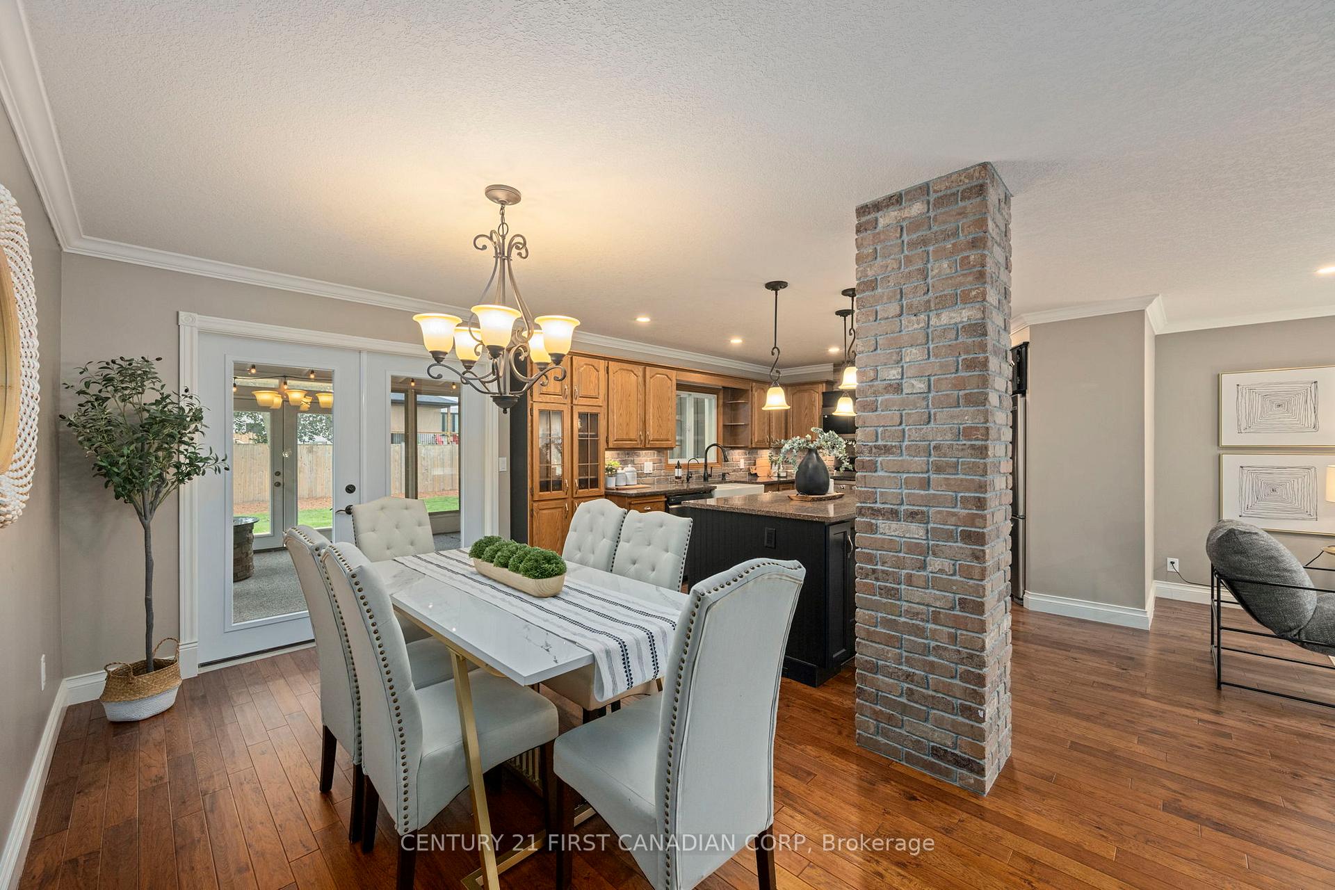 Photo 9 of 22697 Adelaide Road, Strathroy-Caradoc, Mount Brydges — HOMEH