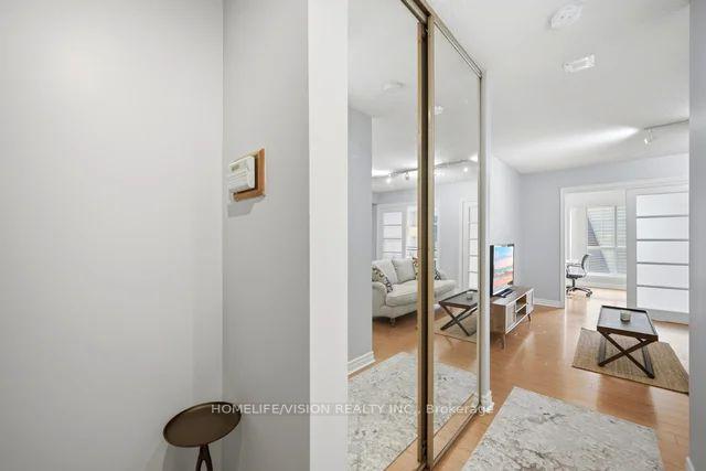 Photo 6 of Unit 706, 25 The Esplanade, Toronto, Waterfront Communities — HOMEH