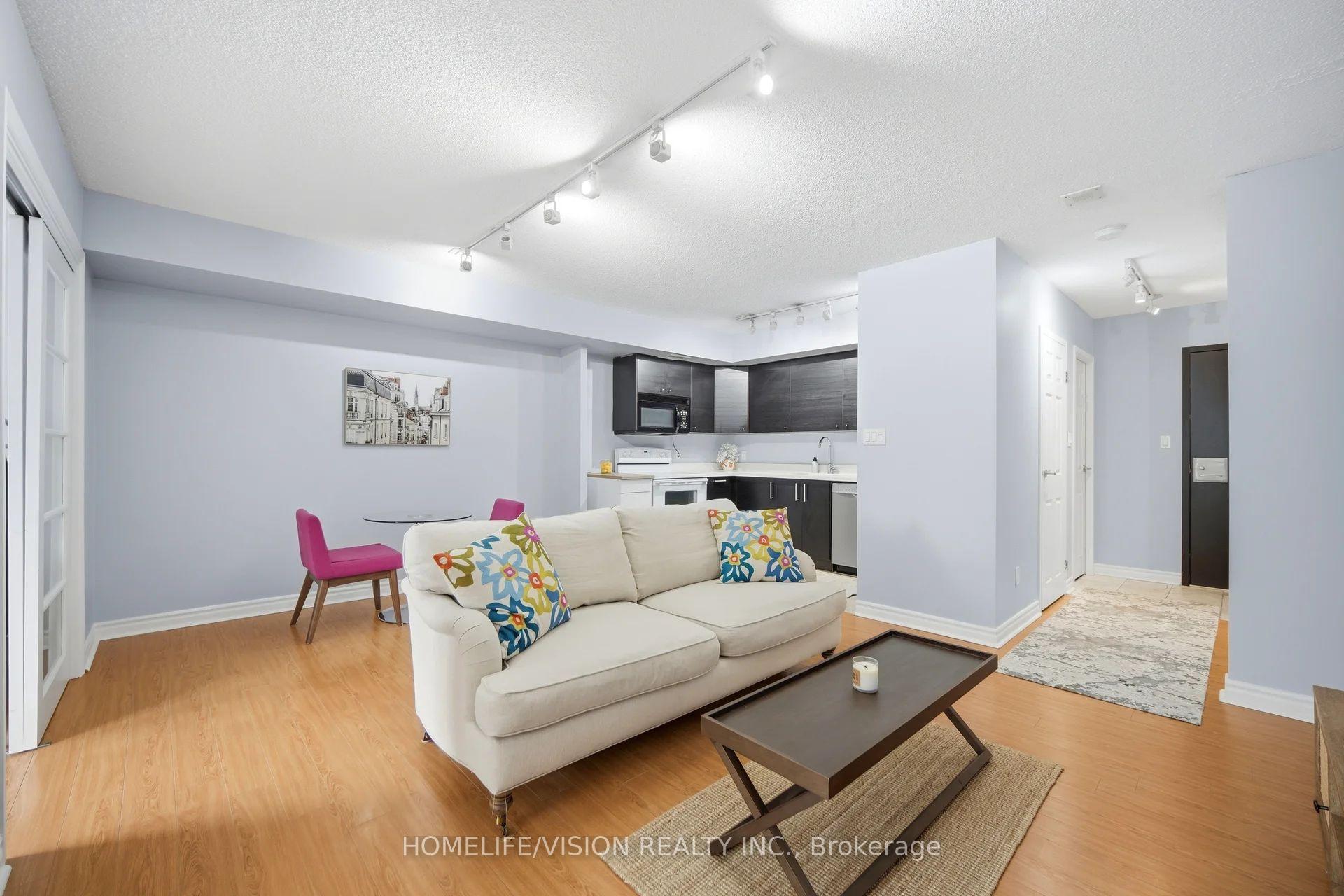 Photo 10 of Unit 706, 25 The Esplanade, Toronto, Waterfront Communities — HOMEH