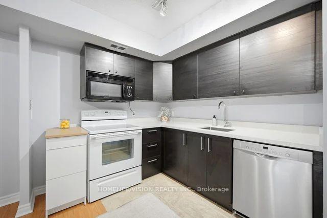 Photo 15 of Unit 706, 25 The Esplanade, Toronto, Waterfront Communities — HOMEH