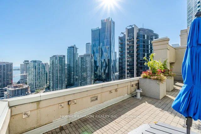Photo 37 of Unit 706, 25 The Esplanade, Toronto, Waterfront Communities — HOMEH