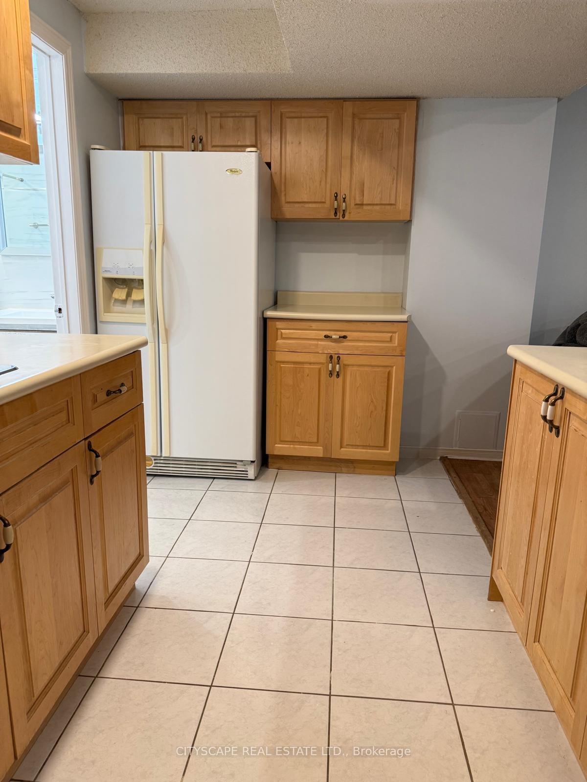 Photo 4 of Unit Basement, 4289 Radisson Crescent, Mississauga, Central Erin Mills — HOMEH