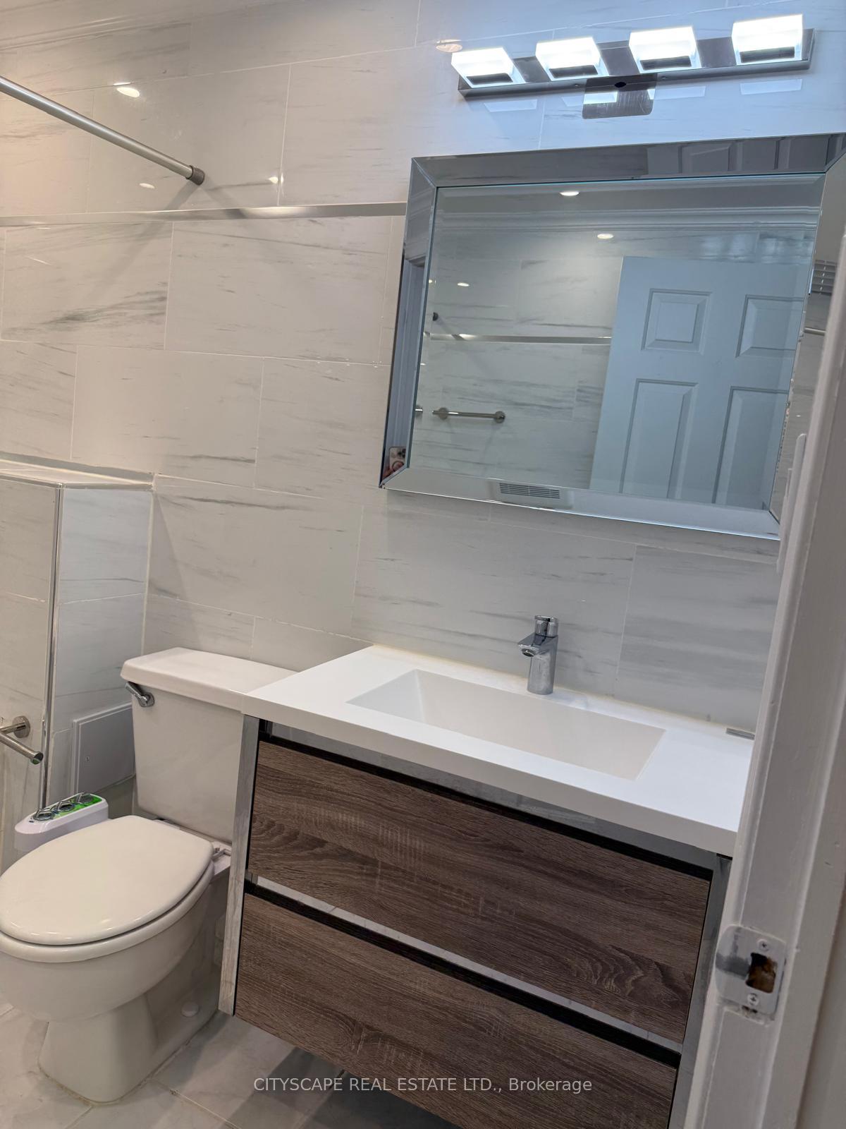 Photo 7 of Unit Basement, 4289 Radisson Crescent, Mississauga, Central Erin Mills — HOMEH