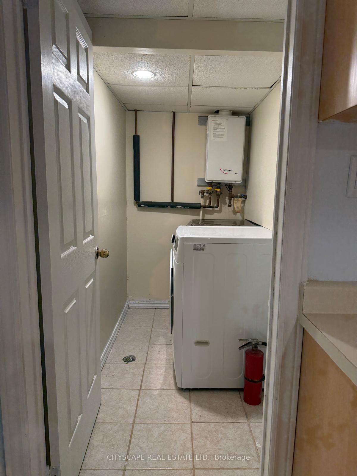 Photo 9 of Unit Basement, 4289 Radisson Crescent, Mississauga, Central Erin Mills — HOMEH