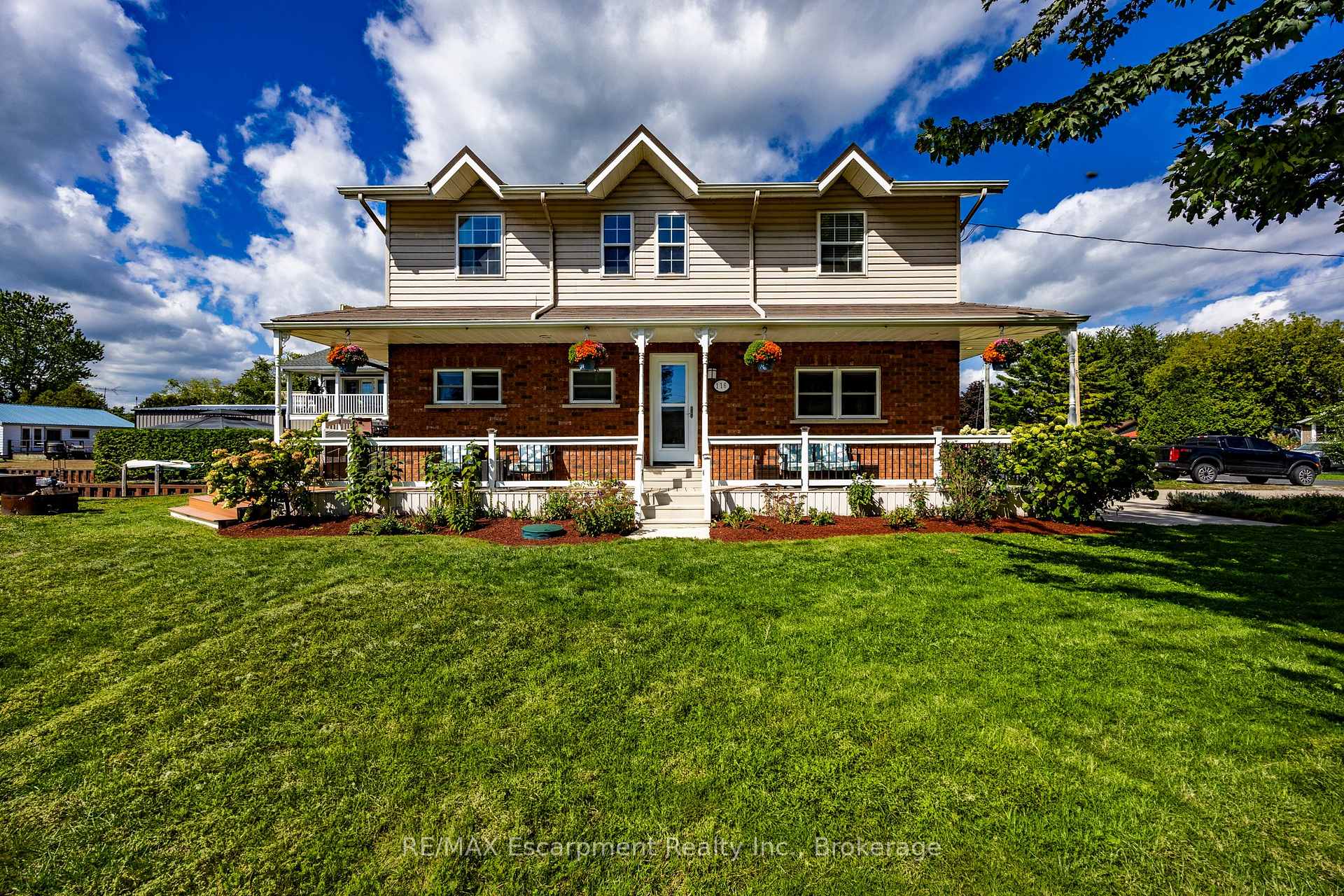 Photo 4 of 116 Erie Boulevard, Norfolk, Long Point — HOMEH