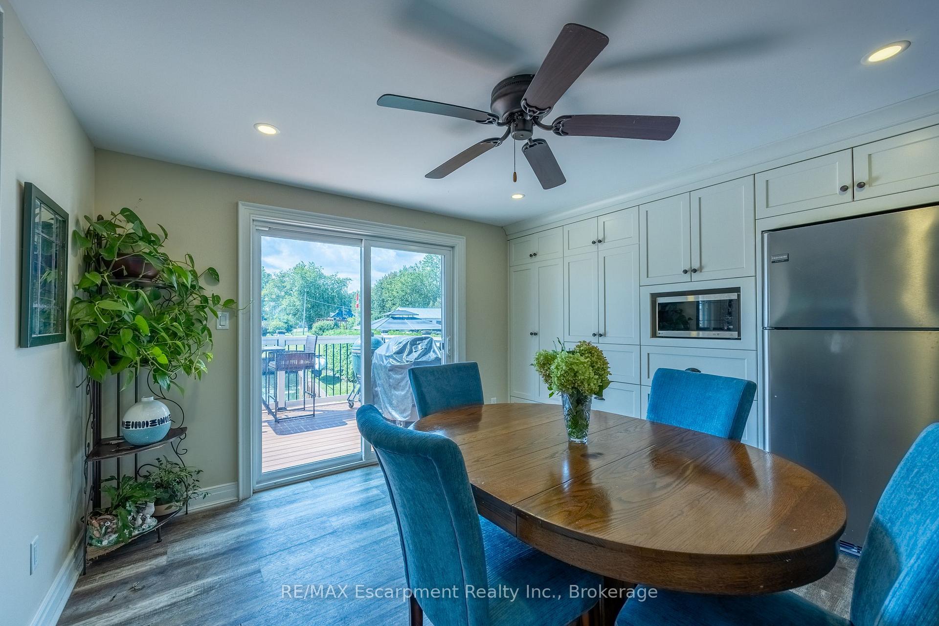 Photo 8 of 116 Erie Boulevard, Norfolk, Long Point — HOMEH