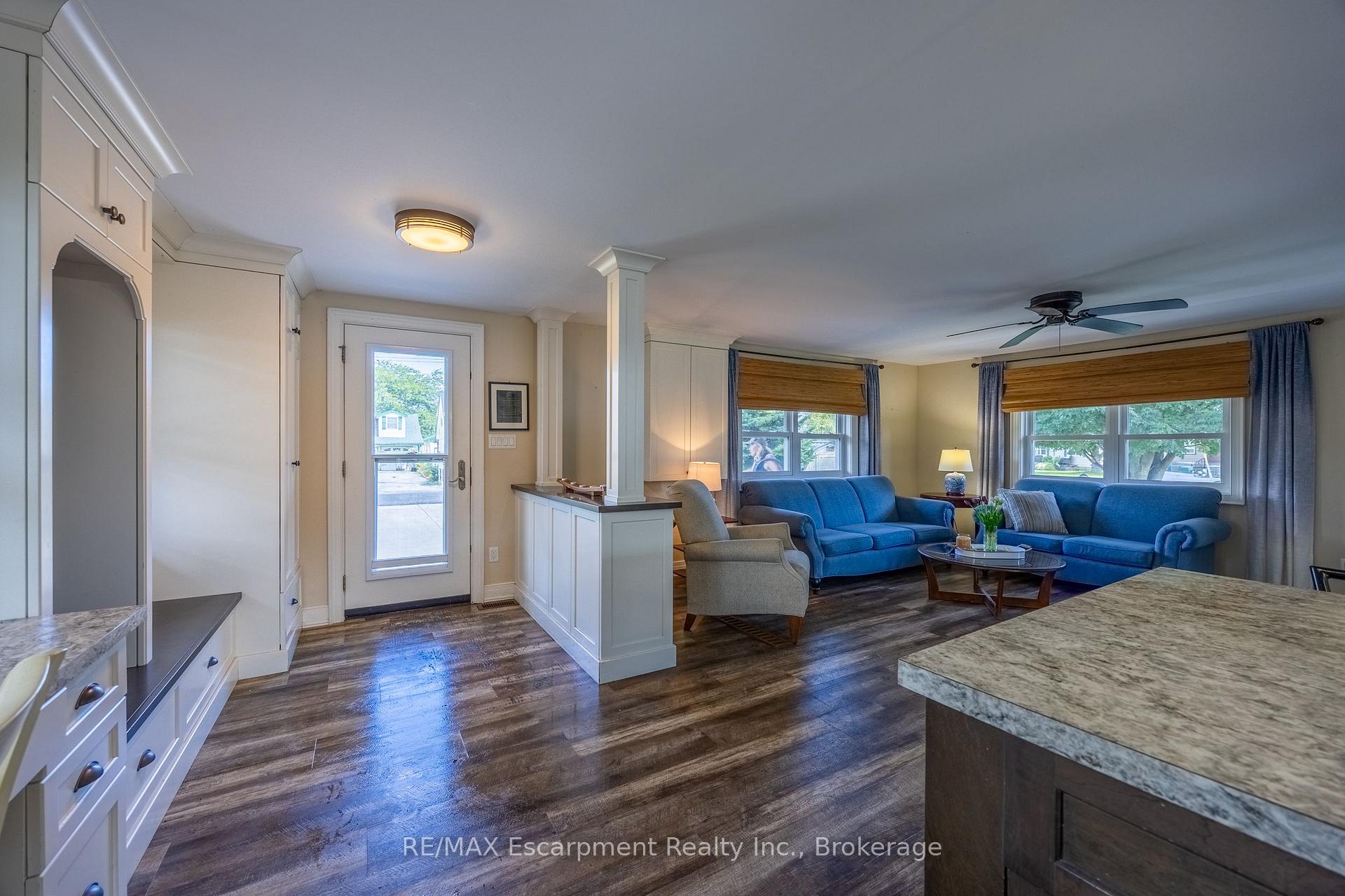 Photo 11 of 116 Erie Boulevard, Norfolk, Long Point — HOMEH