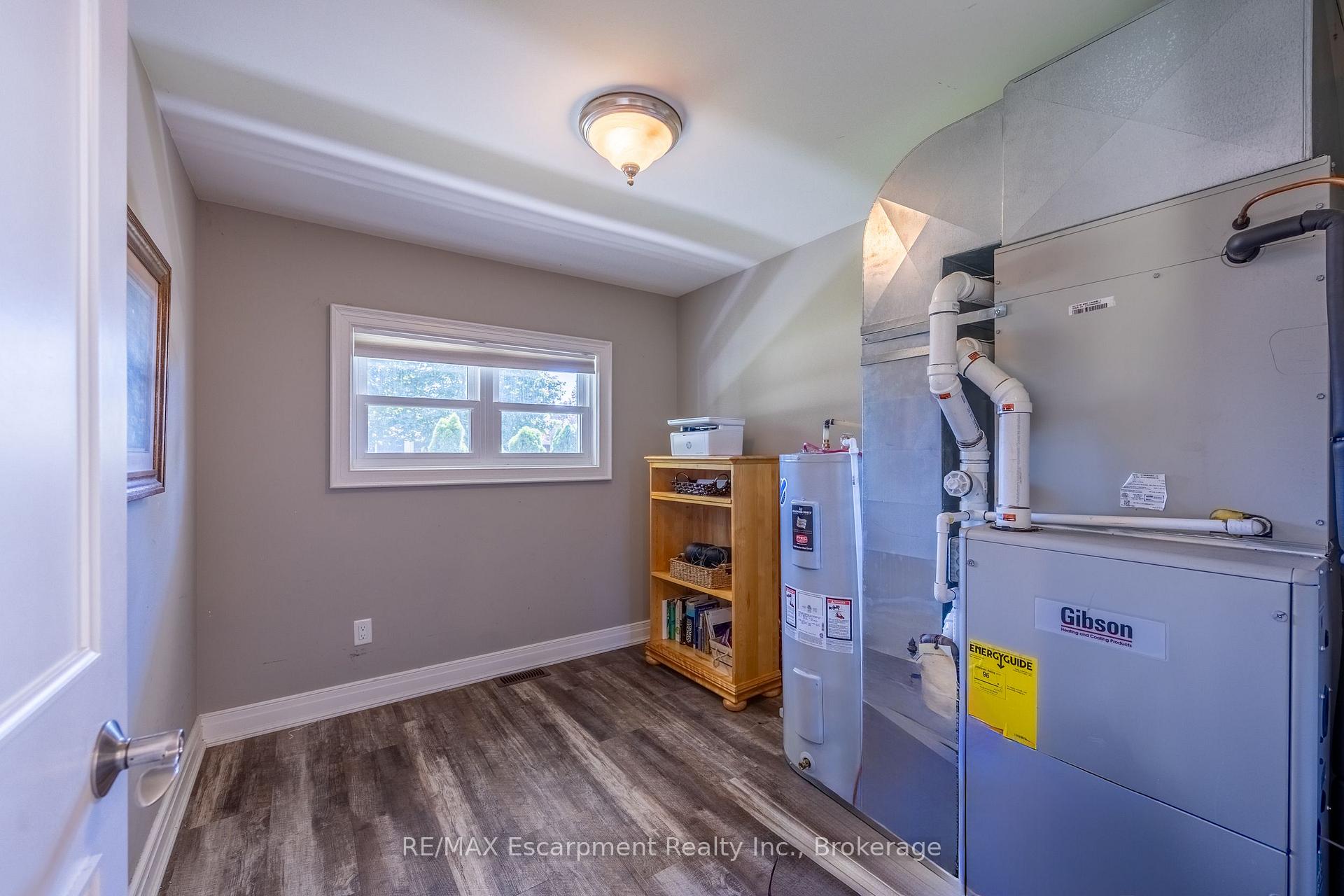 Photo 16 of 116 Erie Boulevard, Norfolk, Long Point — HOMEH