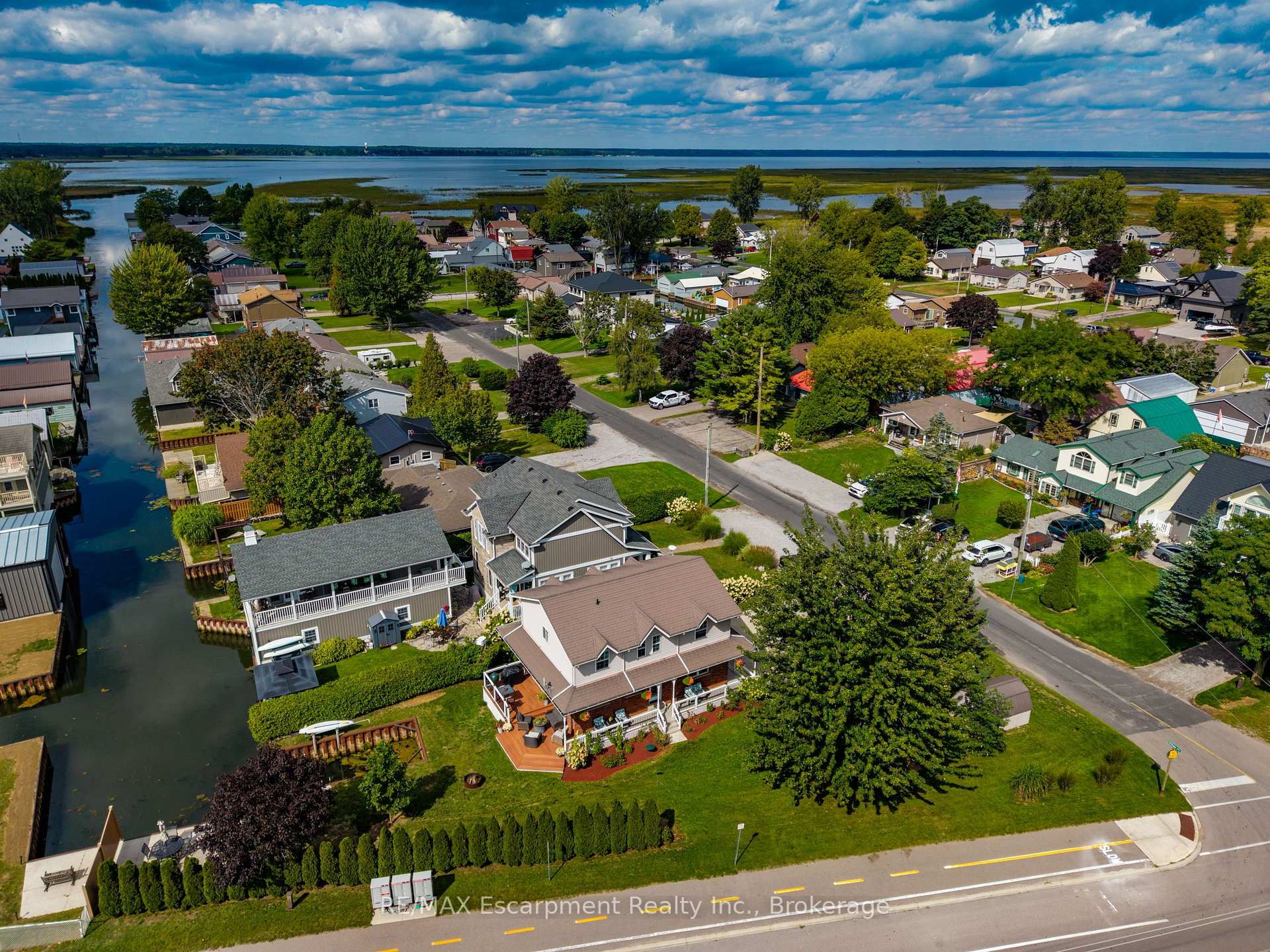 Photo 37 of 116 Erie Boulevard, Norfolk, Long Point — HOMEH