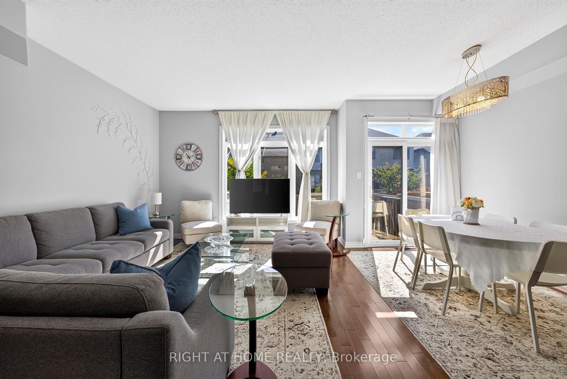 Photo 14 of 161 Mattingly Way, Ottawa, Riverside South/Gloucester Glen — HOMEH