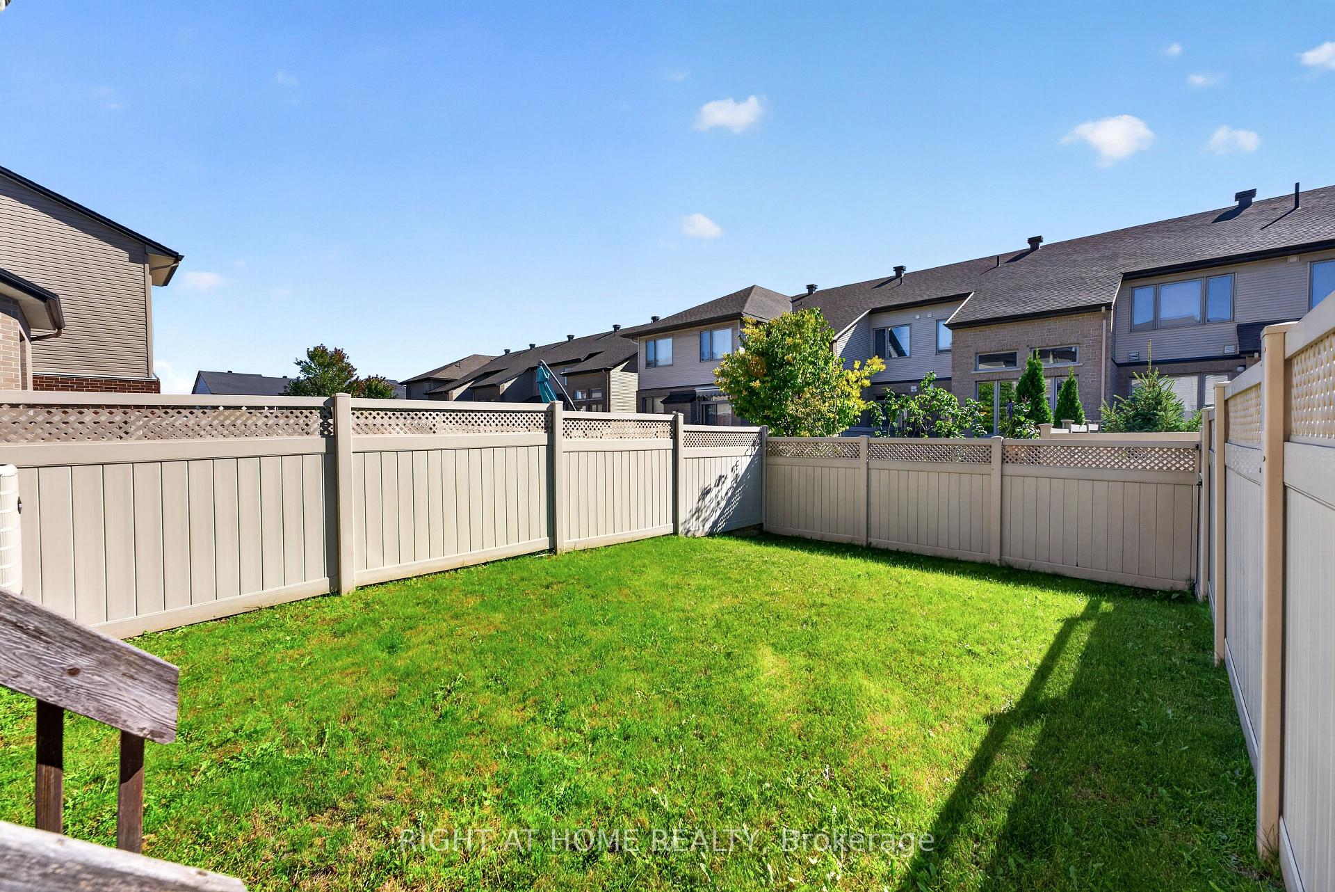Photo 37 of 161 Mattingly Way, Ottawa, Riverside South/Gloucester Glen — HOMEH