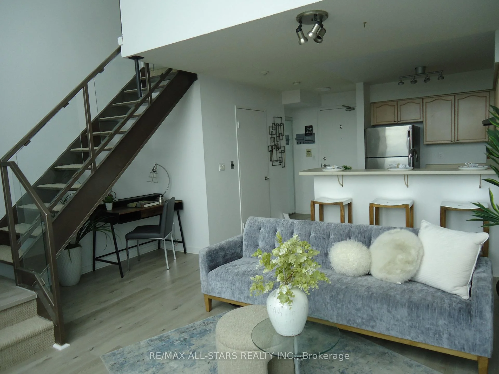Photo 16 of Unit 621, 250 Manitoba Street, Etobicoke, Mimico — HOMEH