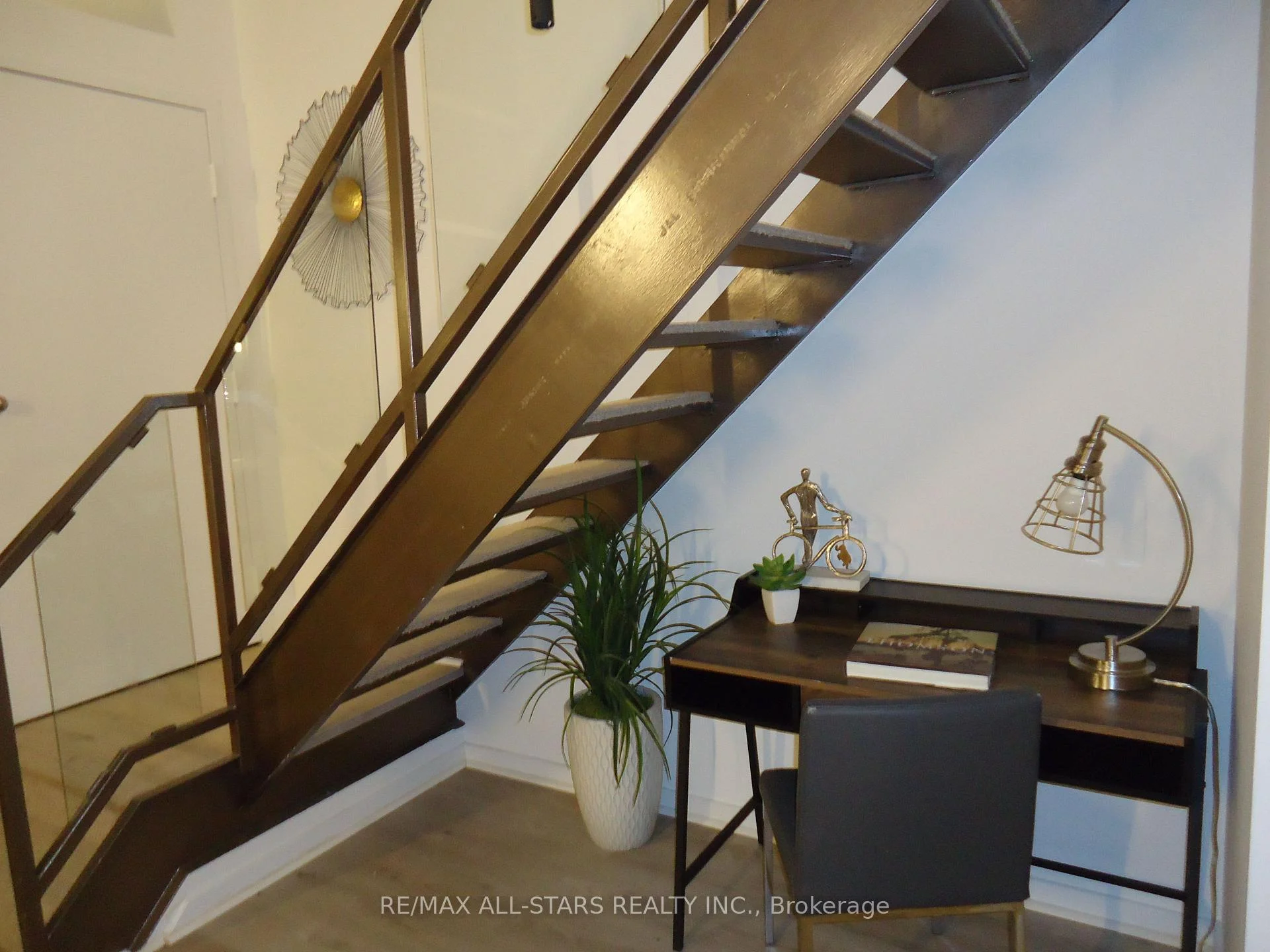 Photo 22 of Unit 621, 250 Manitoba Street, Etobicoke, Mimico — HOMEH