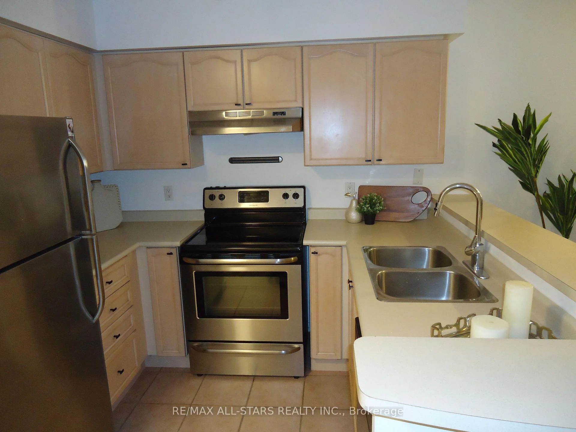 Photo 44 of Unit 621, 250 Manitoba Street, Etobicoke, Mimico — HOMEH