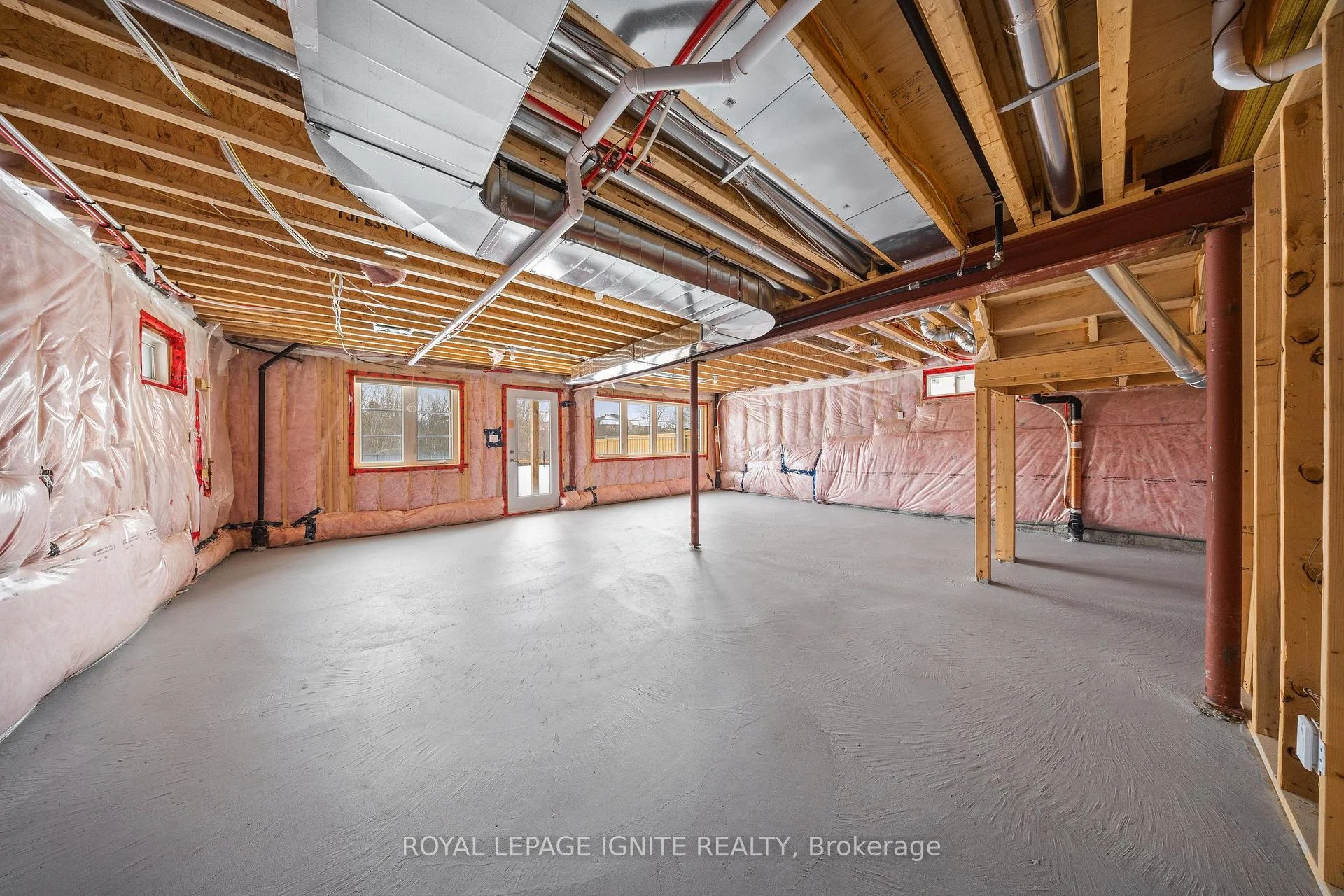 Photo 36 of 82 Closson Drive, Whitby, Lynde Creek — HOMEH