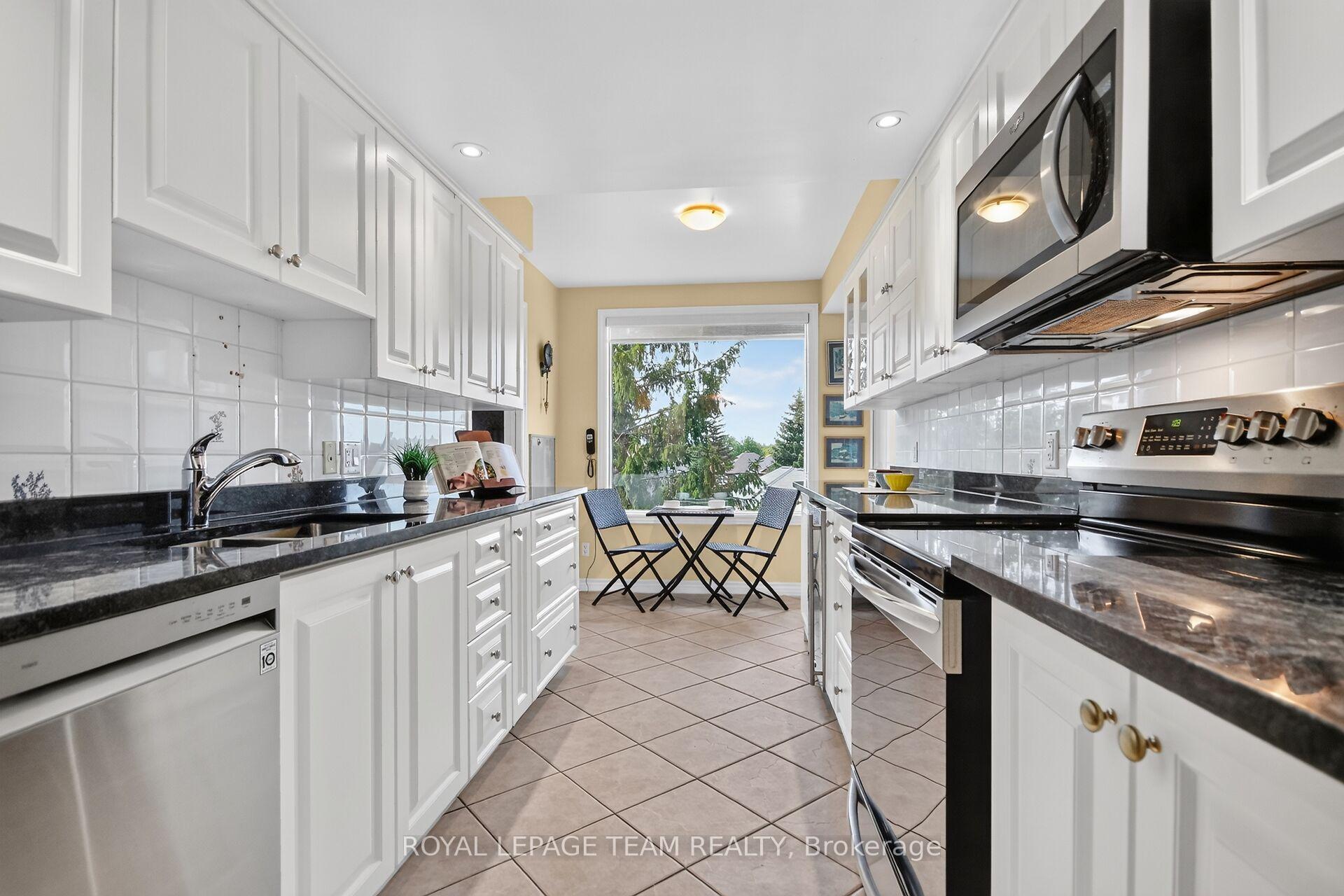 Photo 3 of Unit 2A, 51 Robson Court, Ottawa, Kanata - Kanata Lakes/Heritage Hills — HOMEH