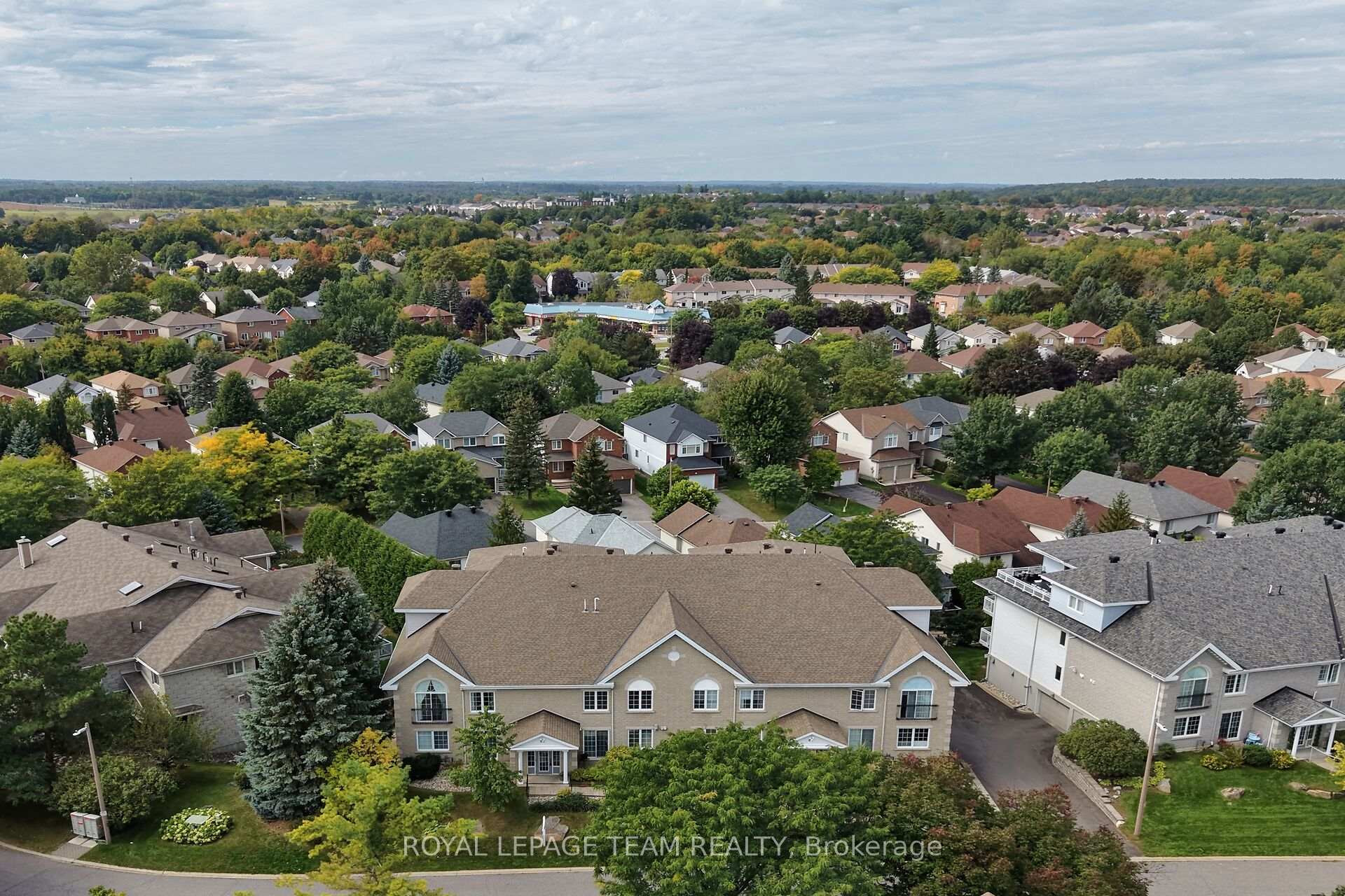 Photo 8 of Unit 2A, 51 Robson Court, Ottawa, Kanata - Kanata Lakes/Heritage Hills — HOMEH