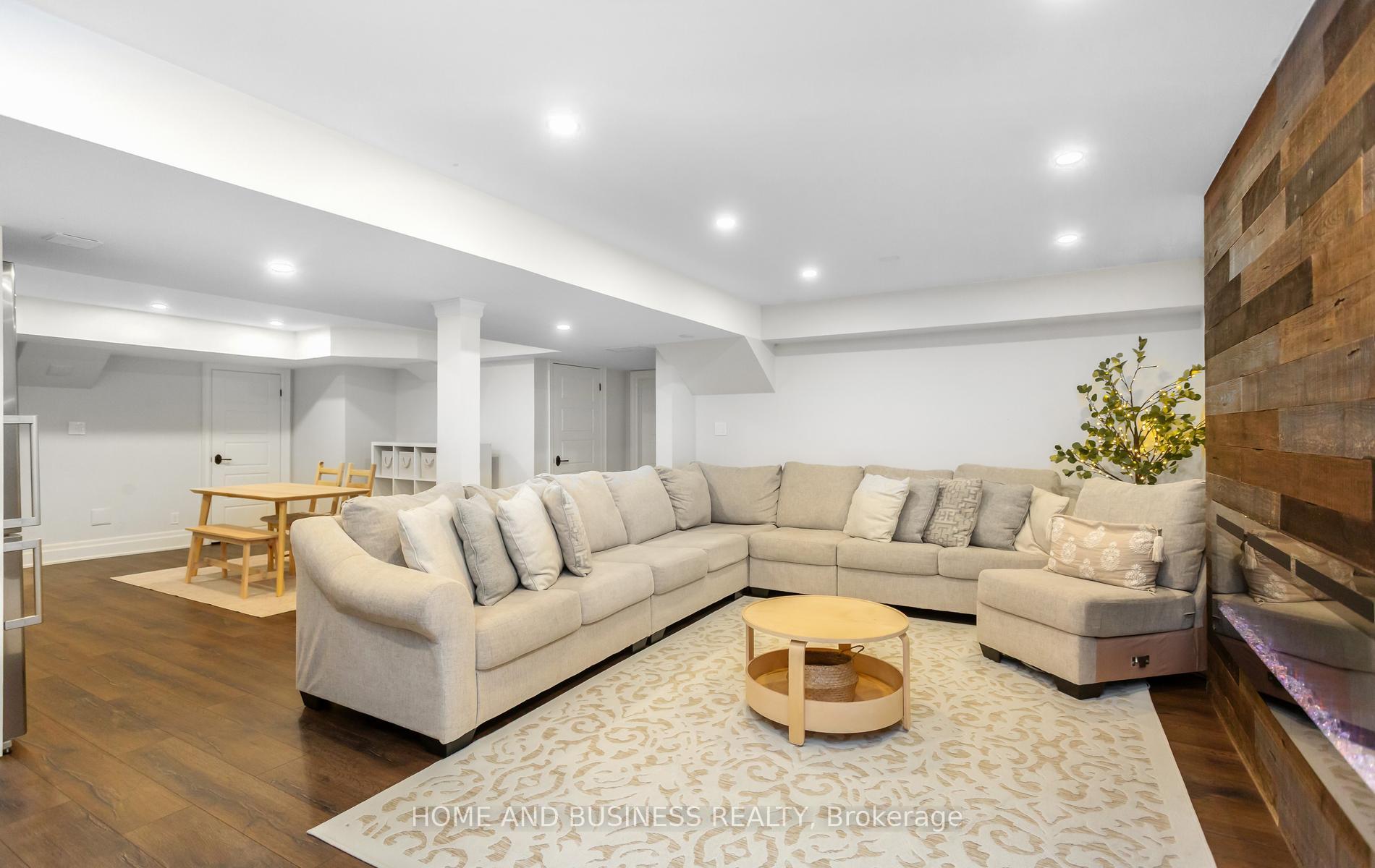 Photo 43 of 126 Mcwilliams Crescent, Oakville, Glenorchy — HOMEH