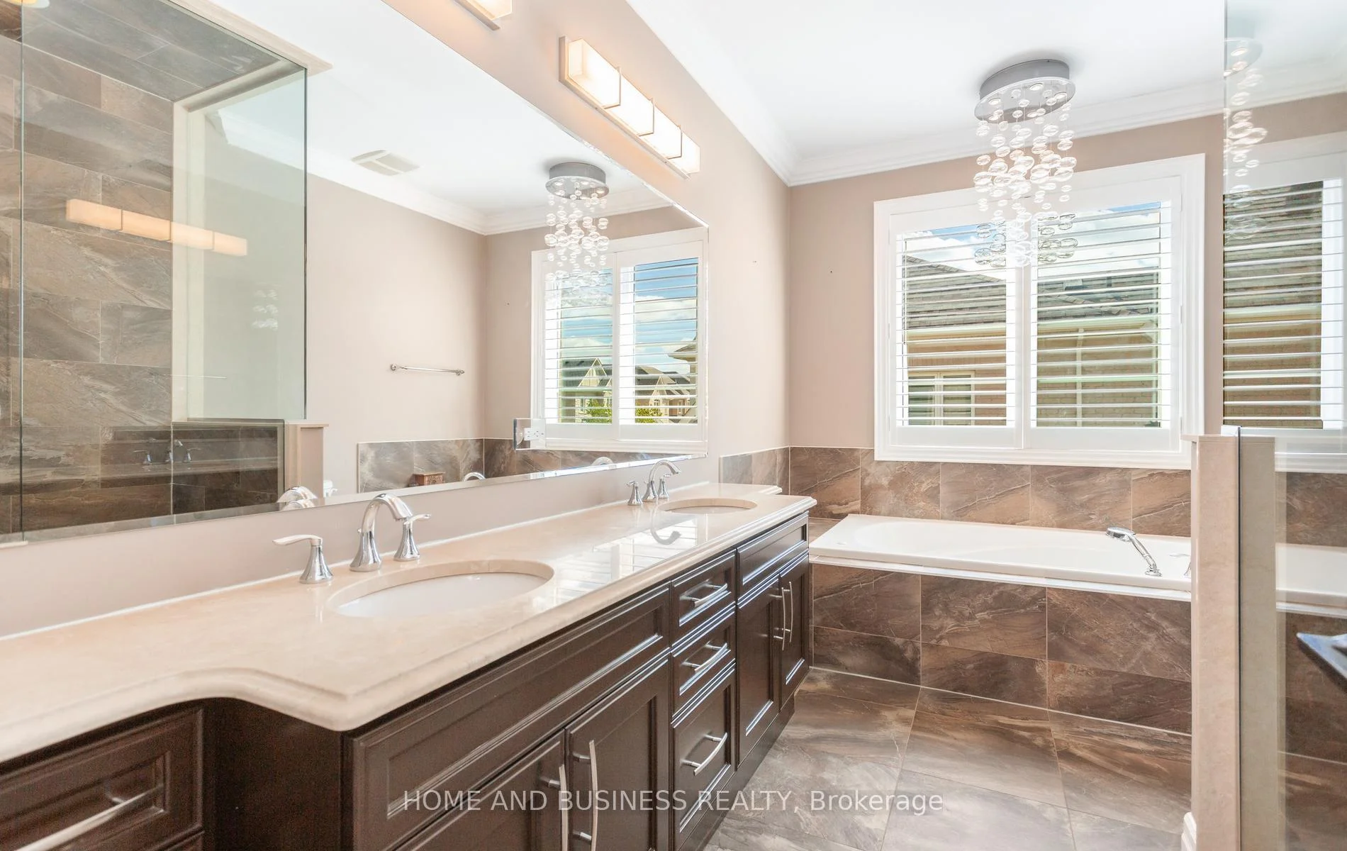 Photo 62 of 126 Mcwilliams Crescent, Oakville, Glenorchy — HOMEH