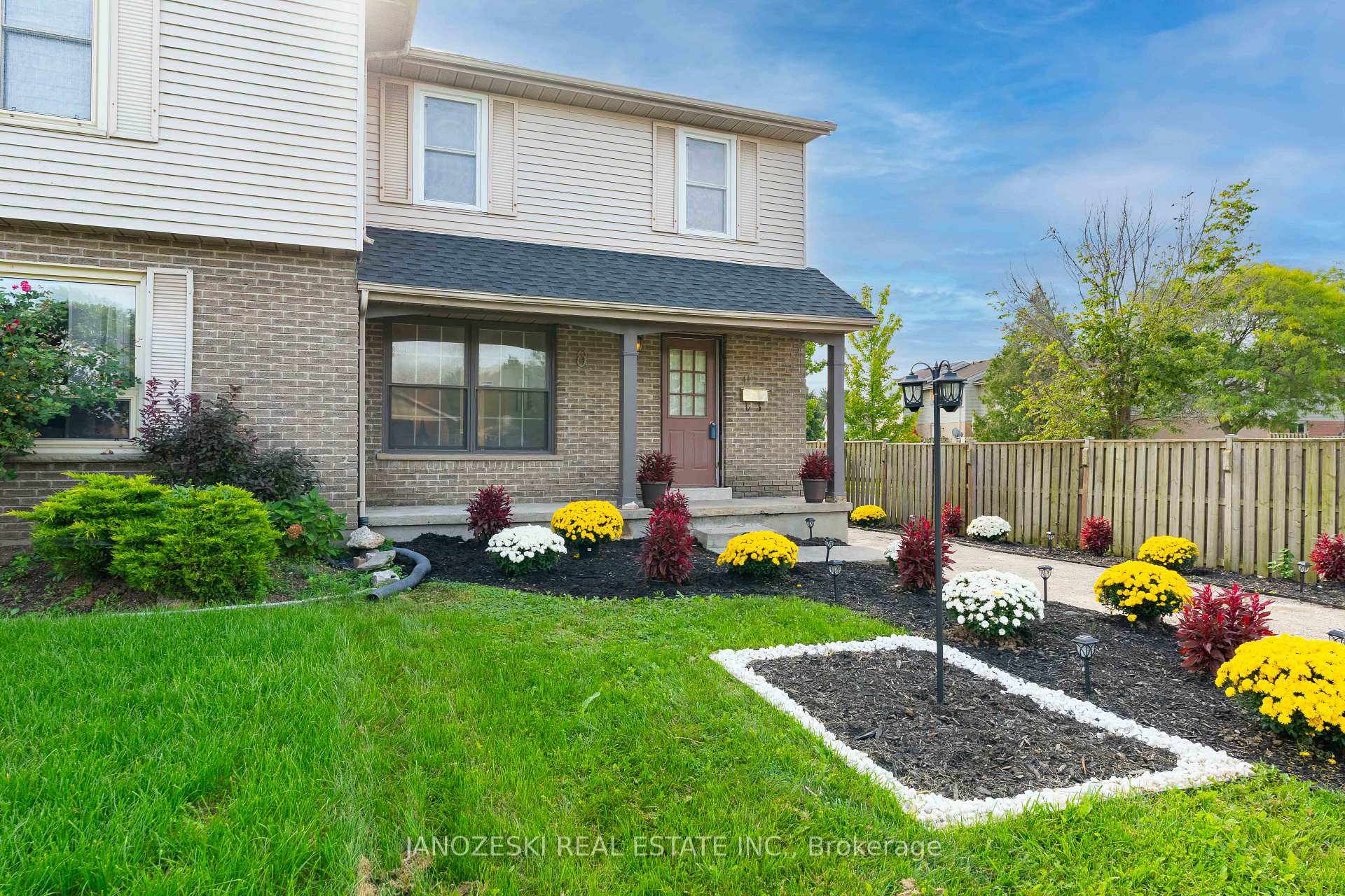 Photo of 44 Salvia Street