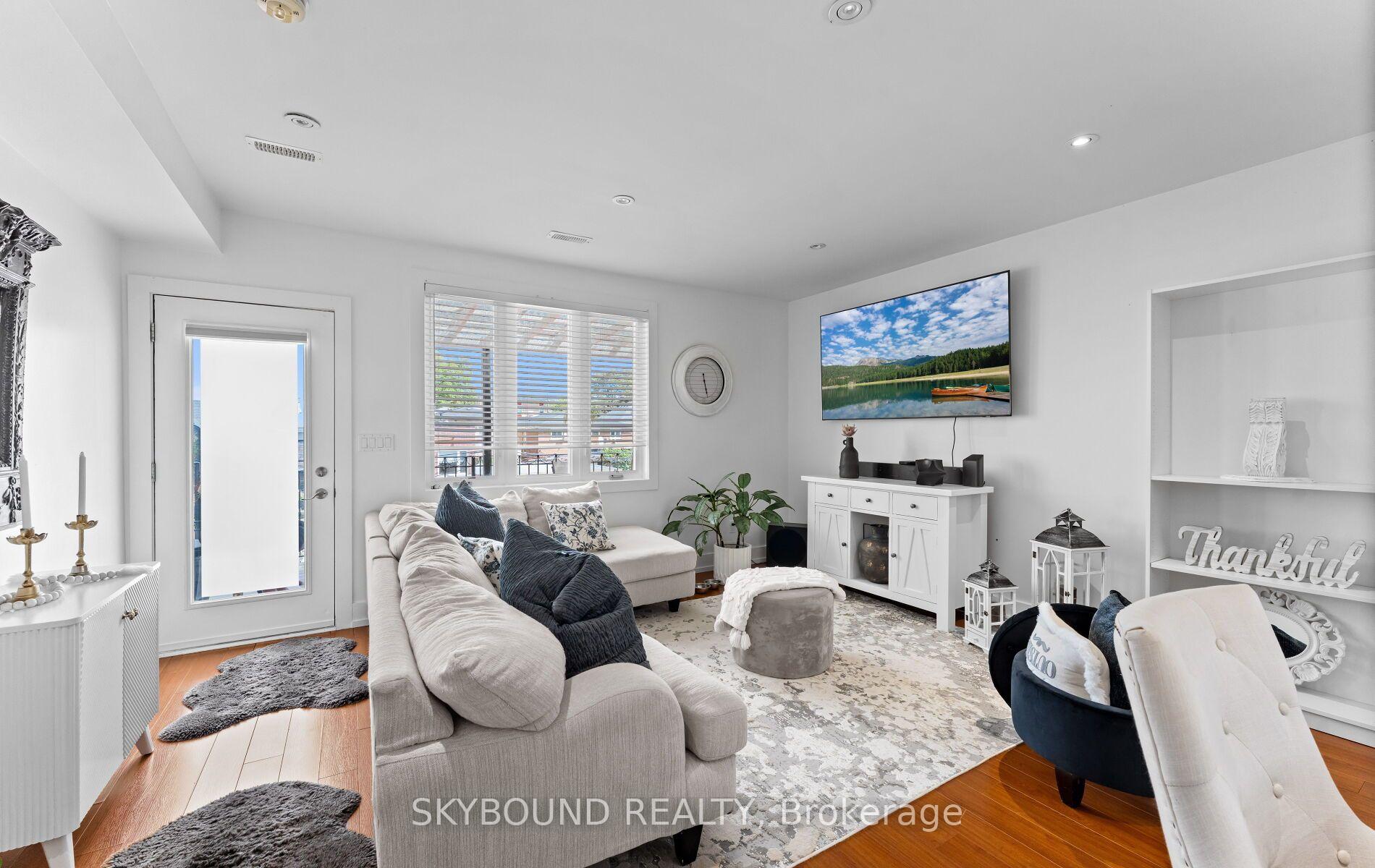 Photo 14 of 101 Ford Street, Toronto, Weston-Pellam Park — HOMEH
