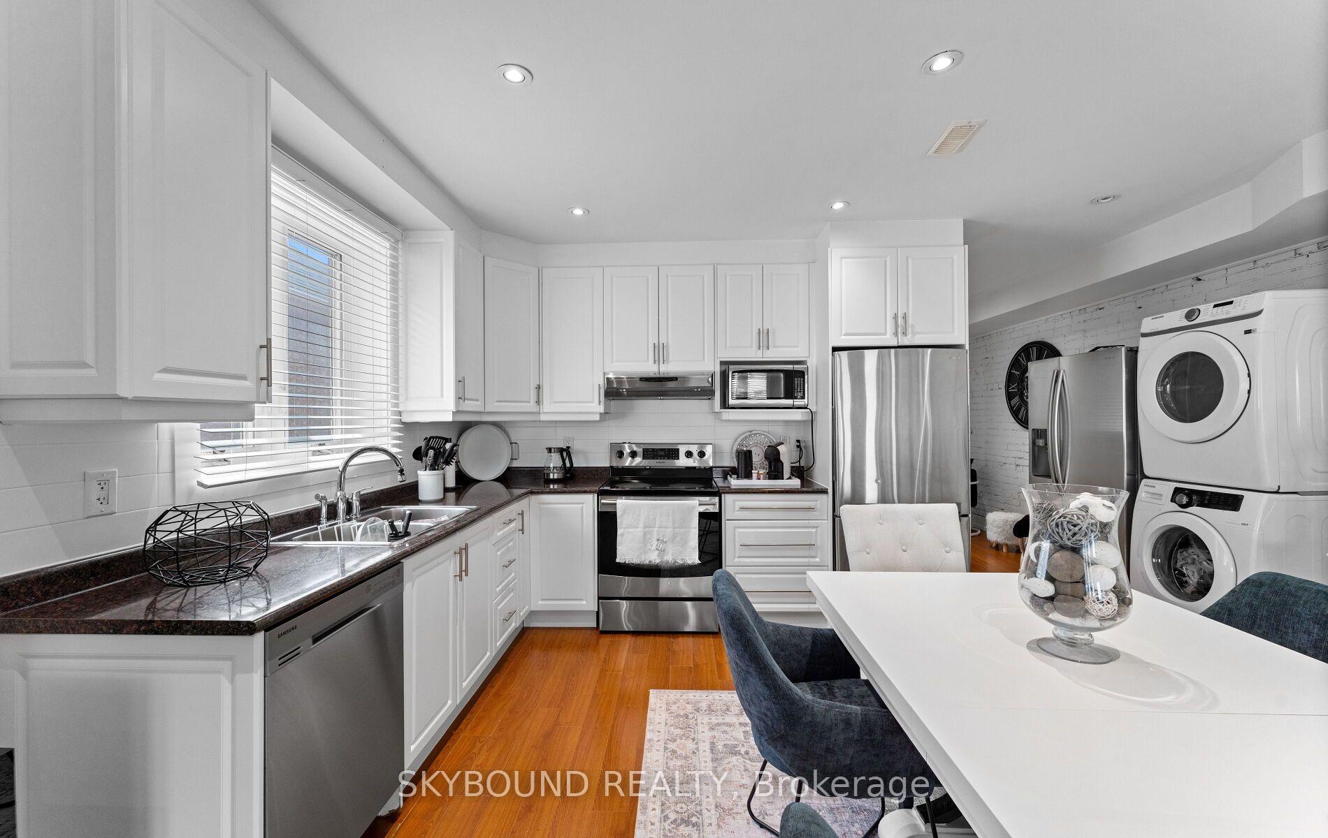 Photo 15 of 101 Ford Street, Toronto, Weston-Pellam Park — HOMEH