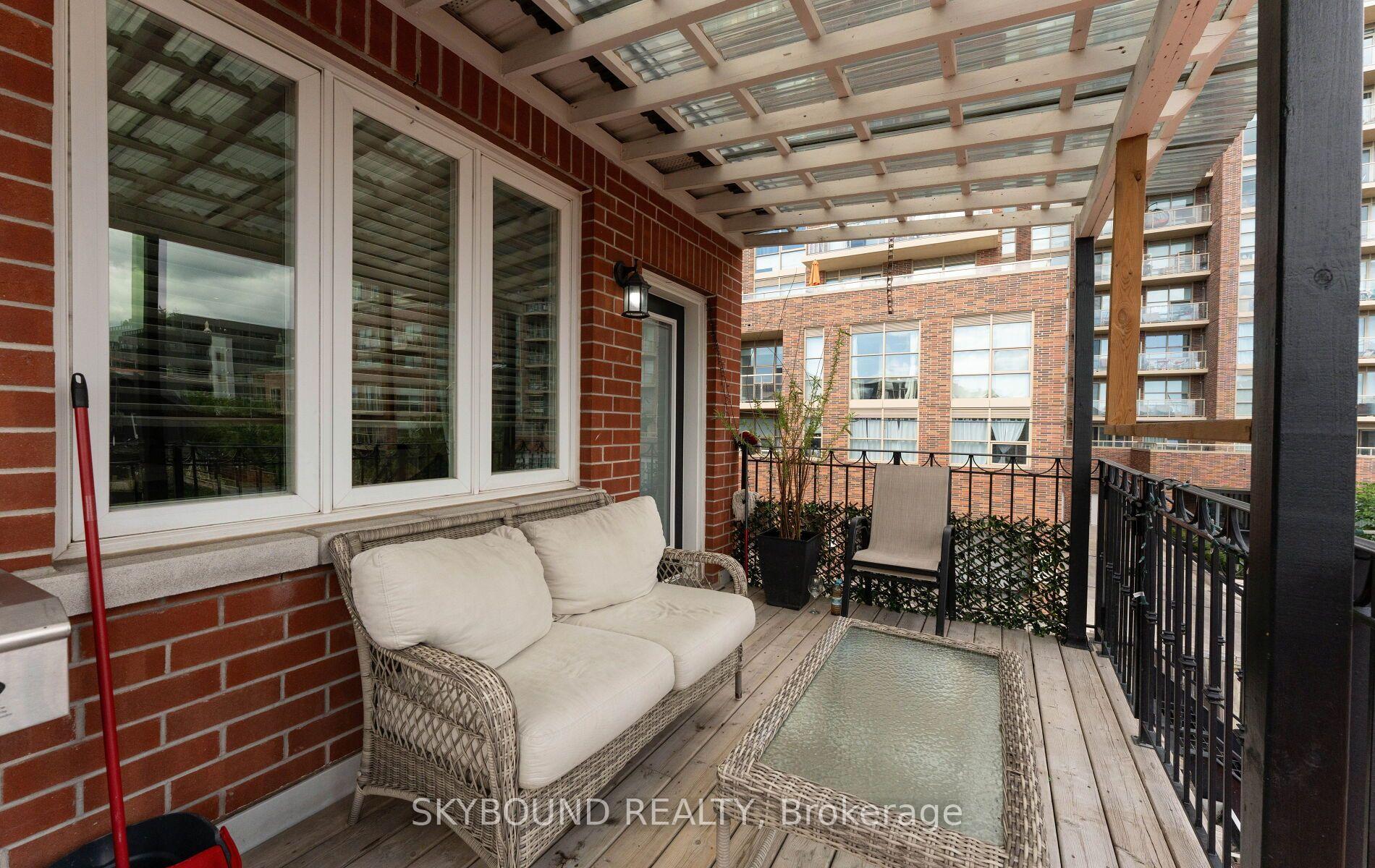 Photo 24 of 101 Ford Street, Toronto, Weston-Pellam Park — HOMEH