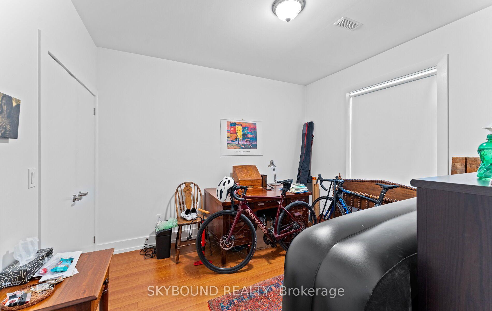 Photo 26 of 101 Ford Street, Toronto, Weston-Pellam Park — HOMEH