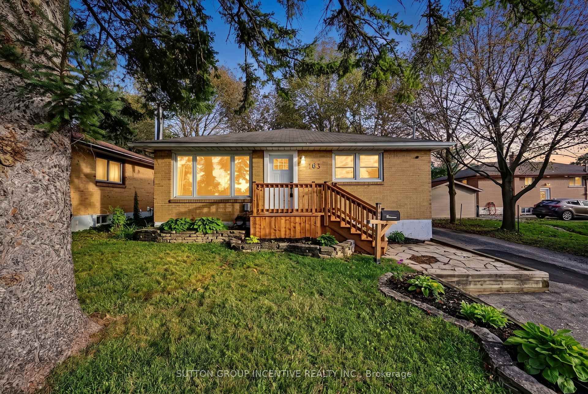Photo 1 of 163 Grove Street E, Barrie, Wellington — HOMEH