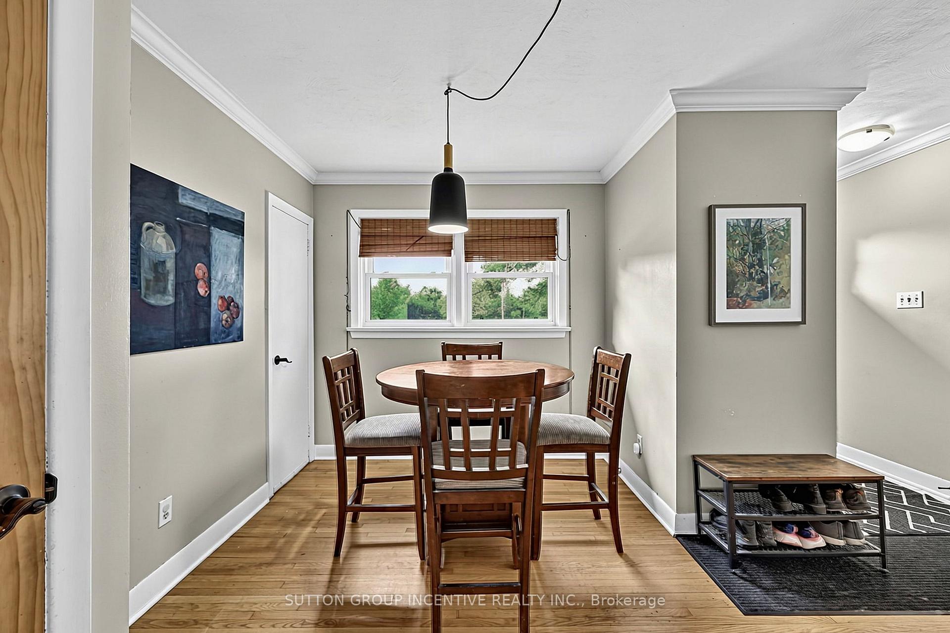 Photo 10 of 163 Grove Street E, Barrie, Wellington — HOMEH